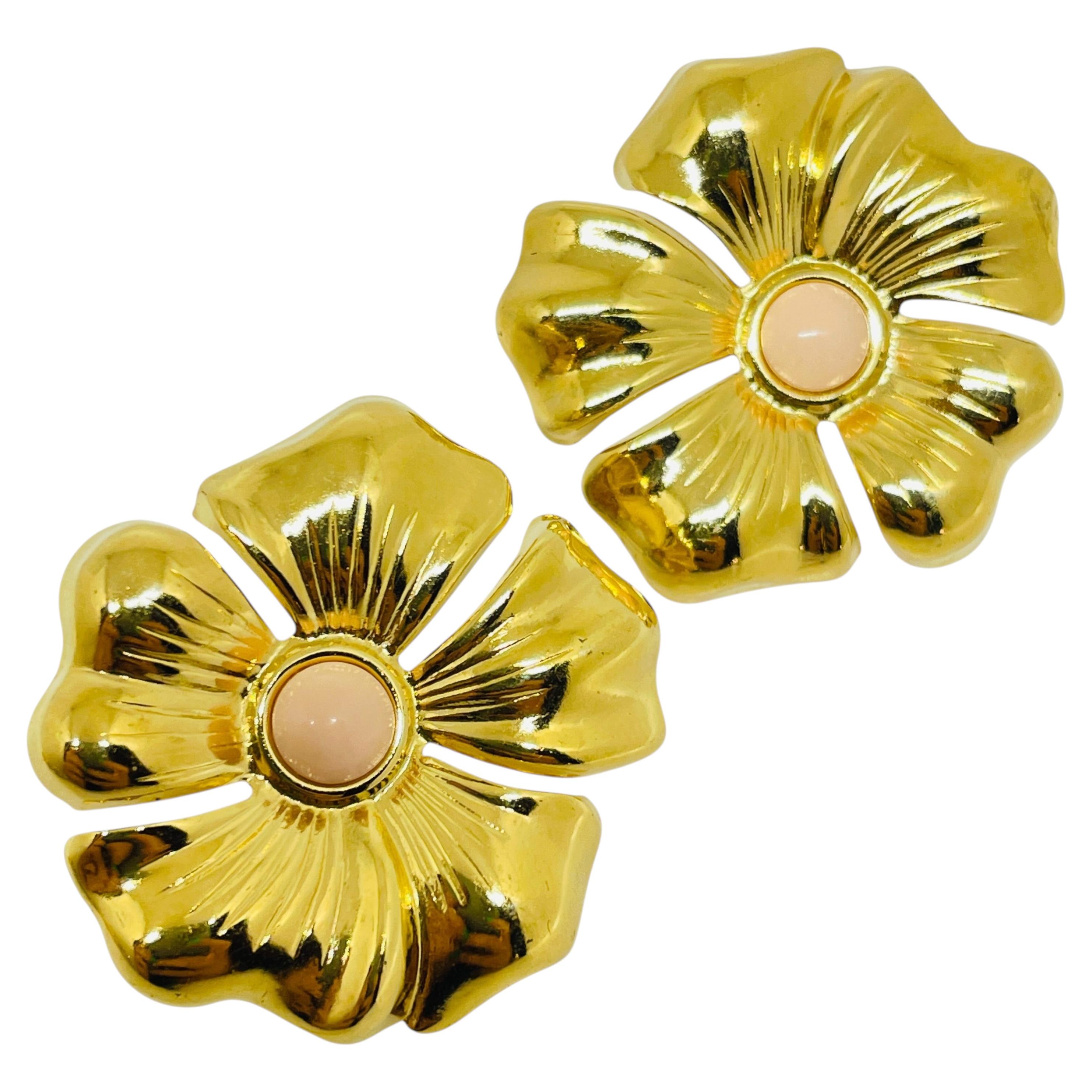 Vintage AVON Goldton Blume faux rosa Koralle Designer Ohrringe durchbohrt