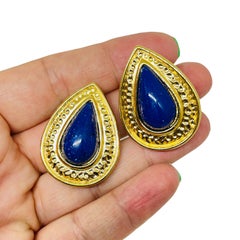 Vintage AVON signiert Goldton faux Lapis Designer Clip auf Ohrringe