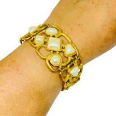 Vintage AVON firmato con perle finte tono oro, bracciale a catena massiccio e di design