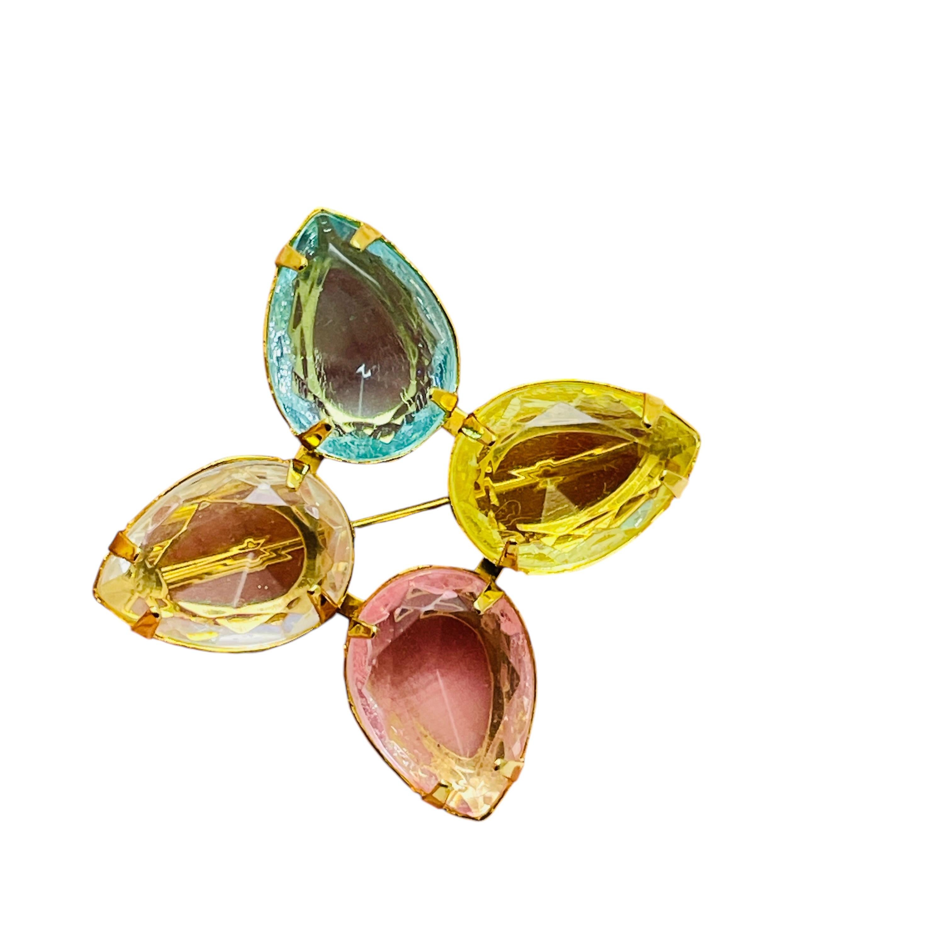 Women's Vintage AVON signed gold tone glass designer brooch For Sale