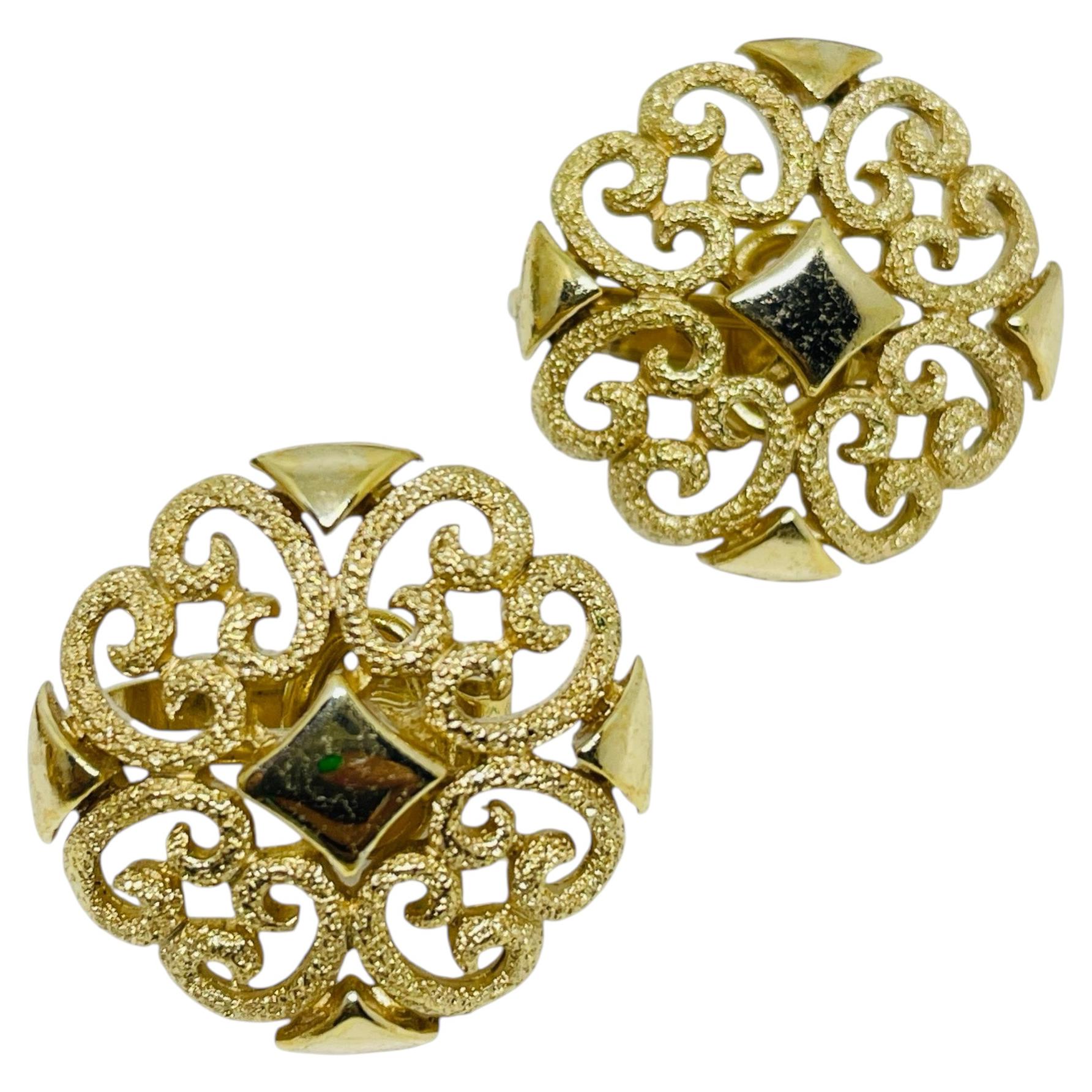 Vintage AVON signed gold tone small designer clip on earrings