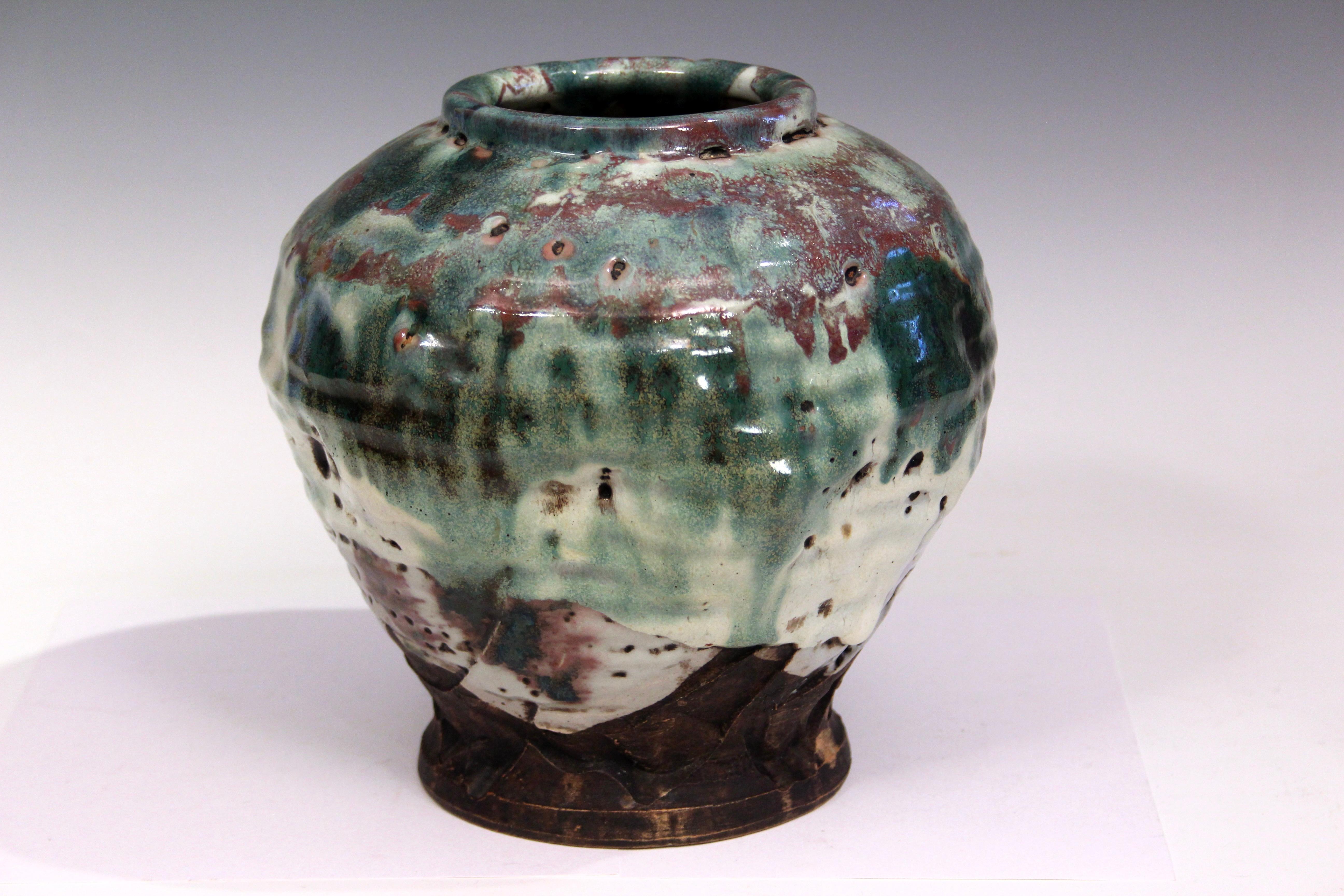 Vaso d'epoca Awaji Pottery con gocciolamento manipolato In condizioni buone in vendita a Wilton, CT