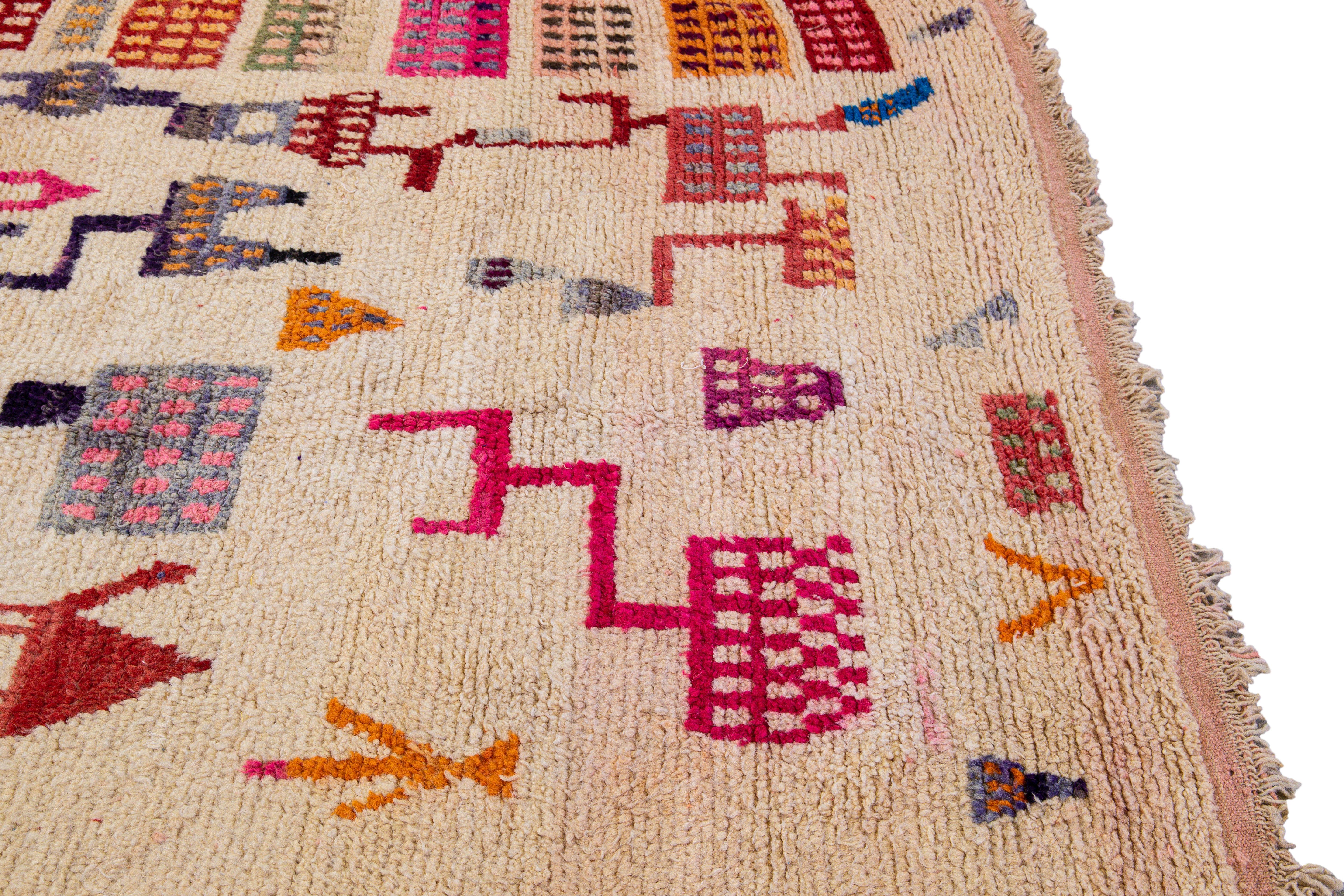 Vintage Azilal Moroccan Handmade Beige Wool Rug For Sale 4