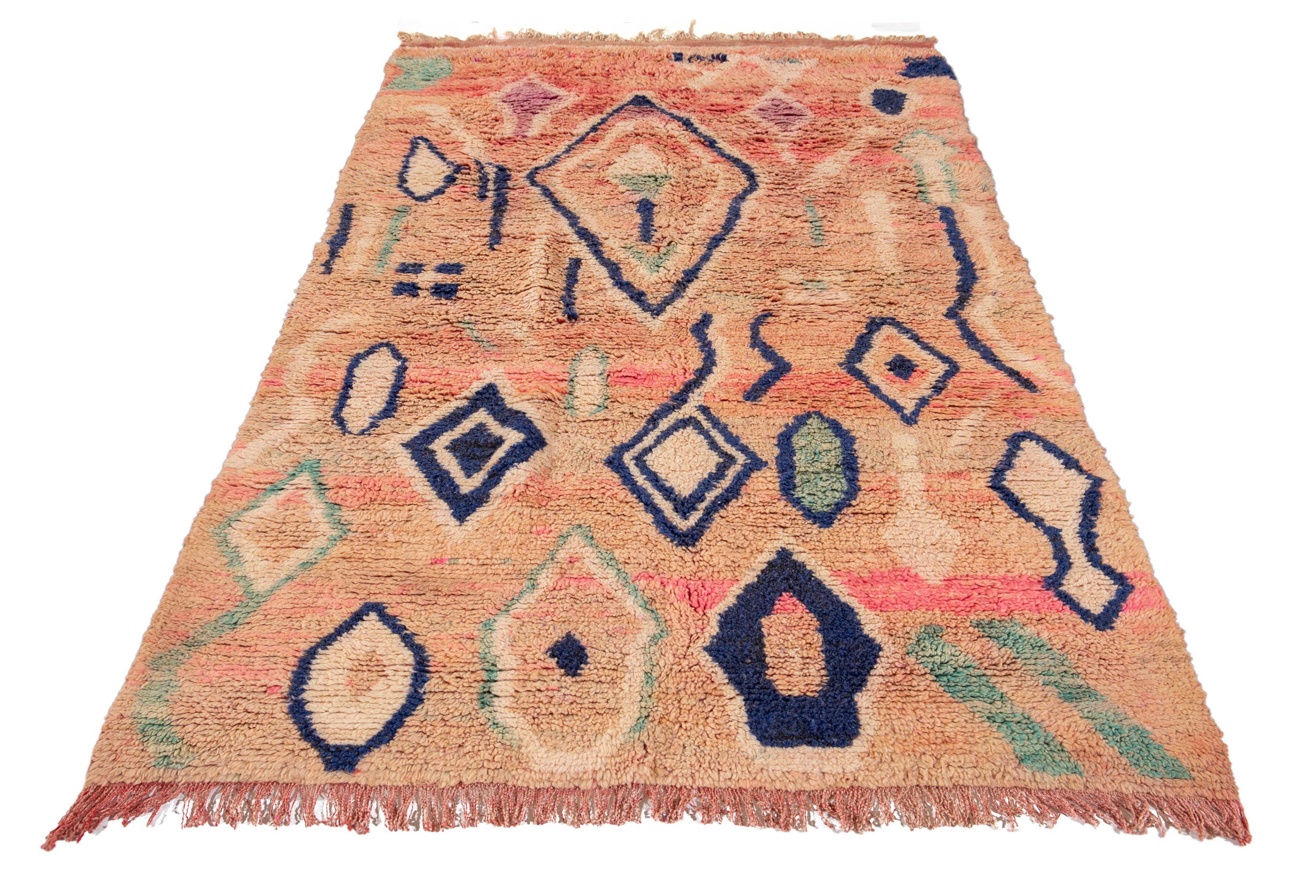 Mid-Century Modern Tapis Azilal marocain vintage en laine fait à la main en vente