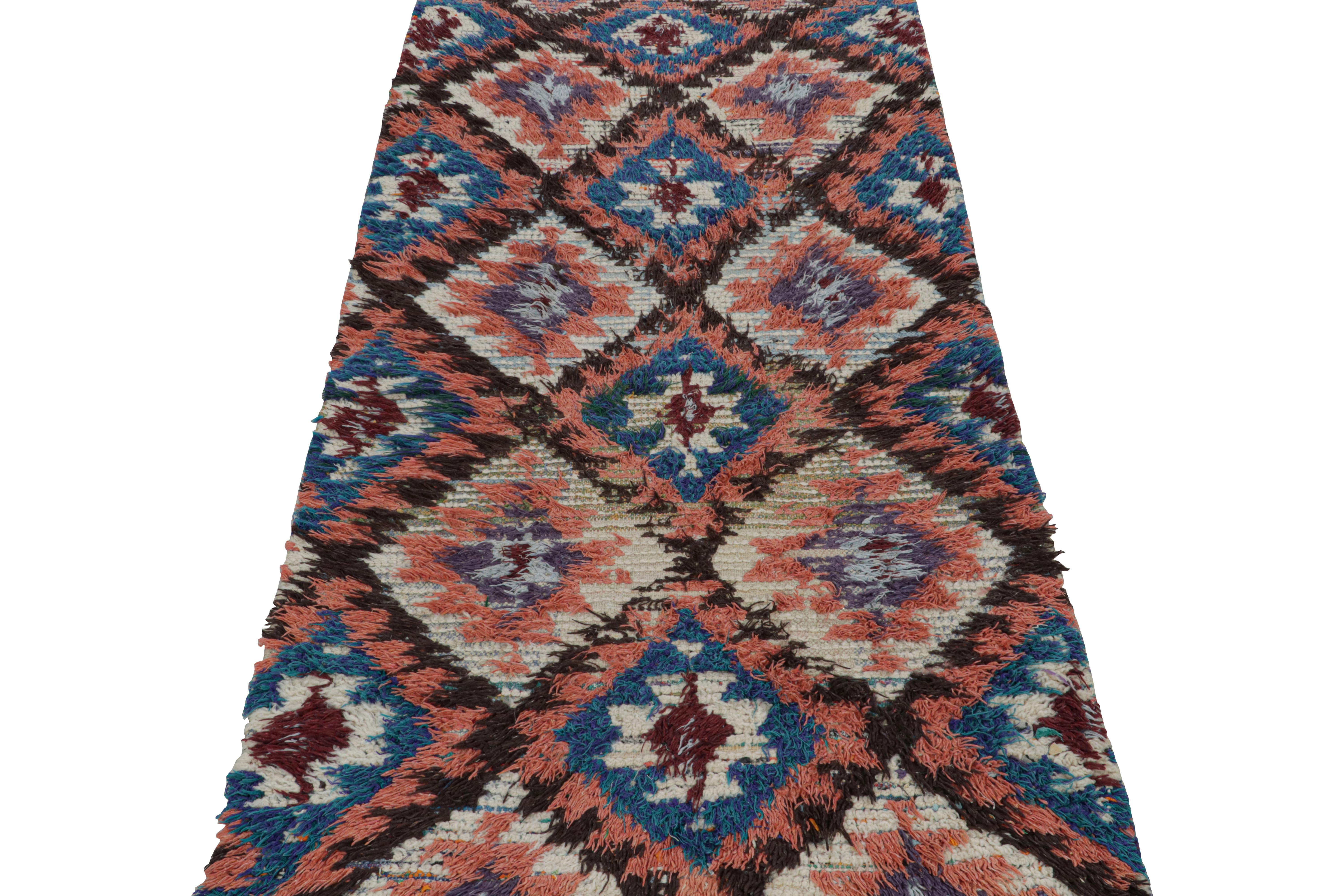 Vintage Azilal Marokkanischer Läufer, mit Diamant-Medaillons von Rug & Kilim (Handgeknüpft) im Angebot