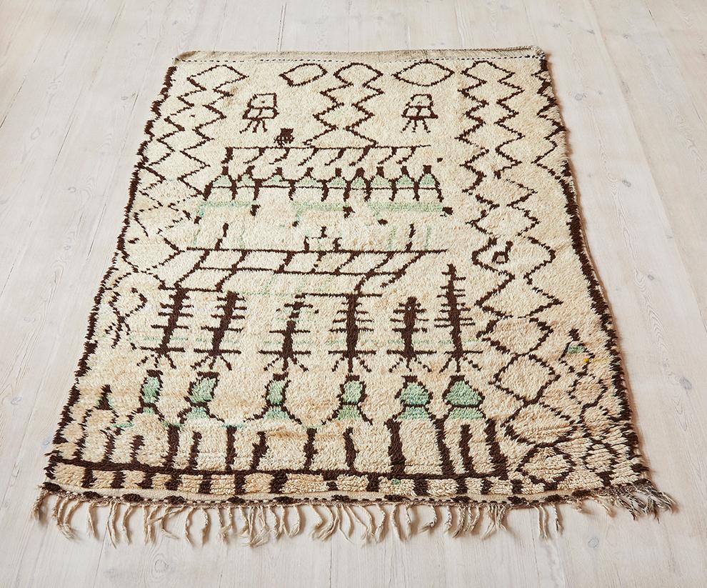 Morocco, vintage

Azilal rug.

Size: H 236 x W 145 cm.