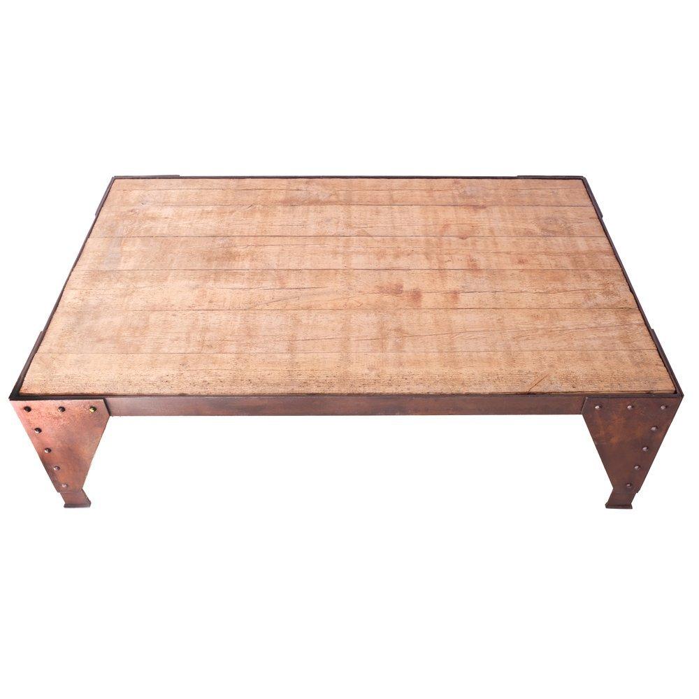 Industriel Table basse vintage Azobé avec cadre en fer en vente