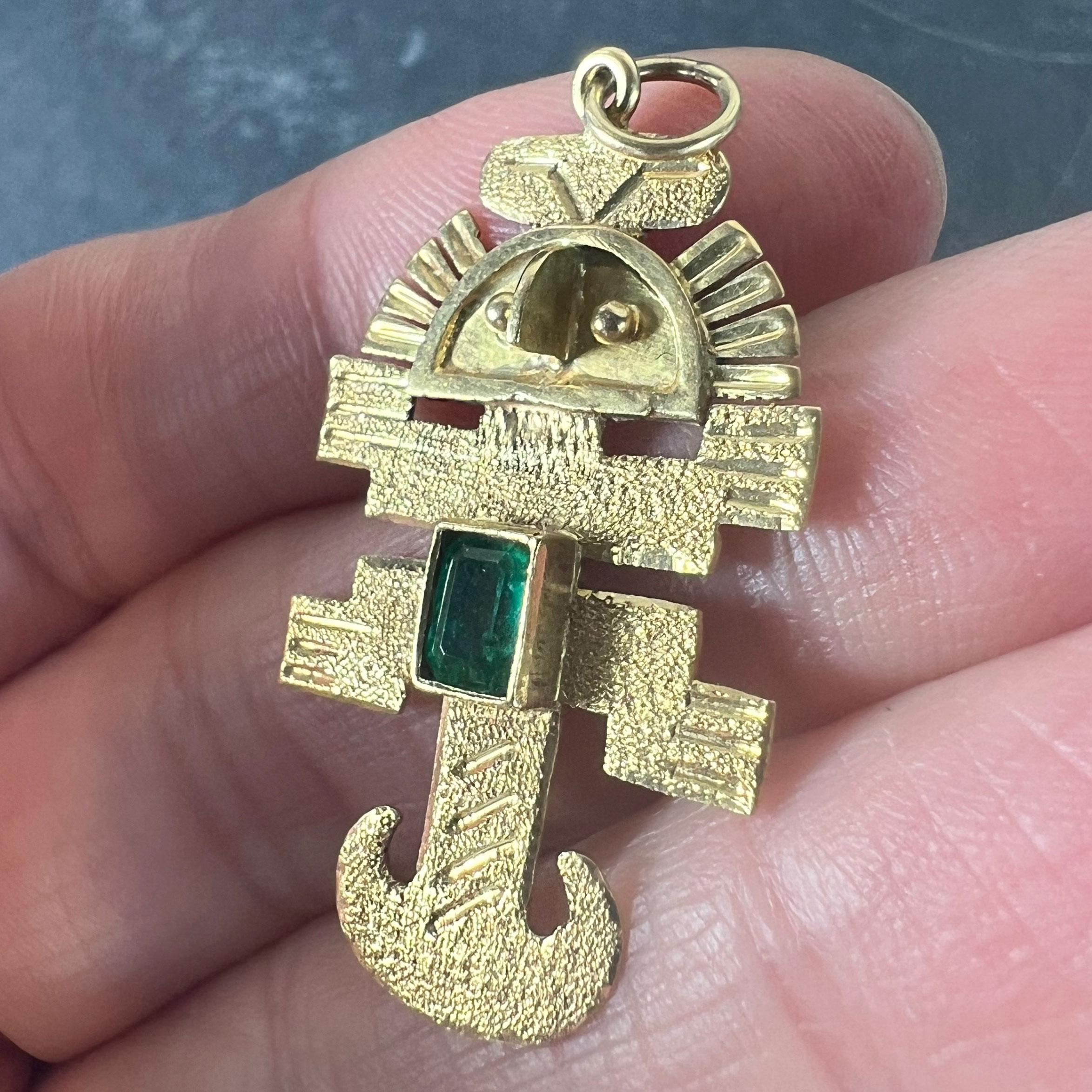 Vintage Aztec Inca God Icon 18K Yellow Gold Emerald Charm Pendant For Sale 1