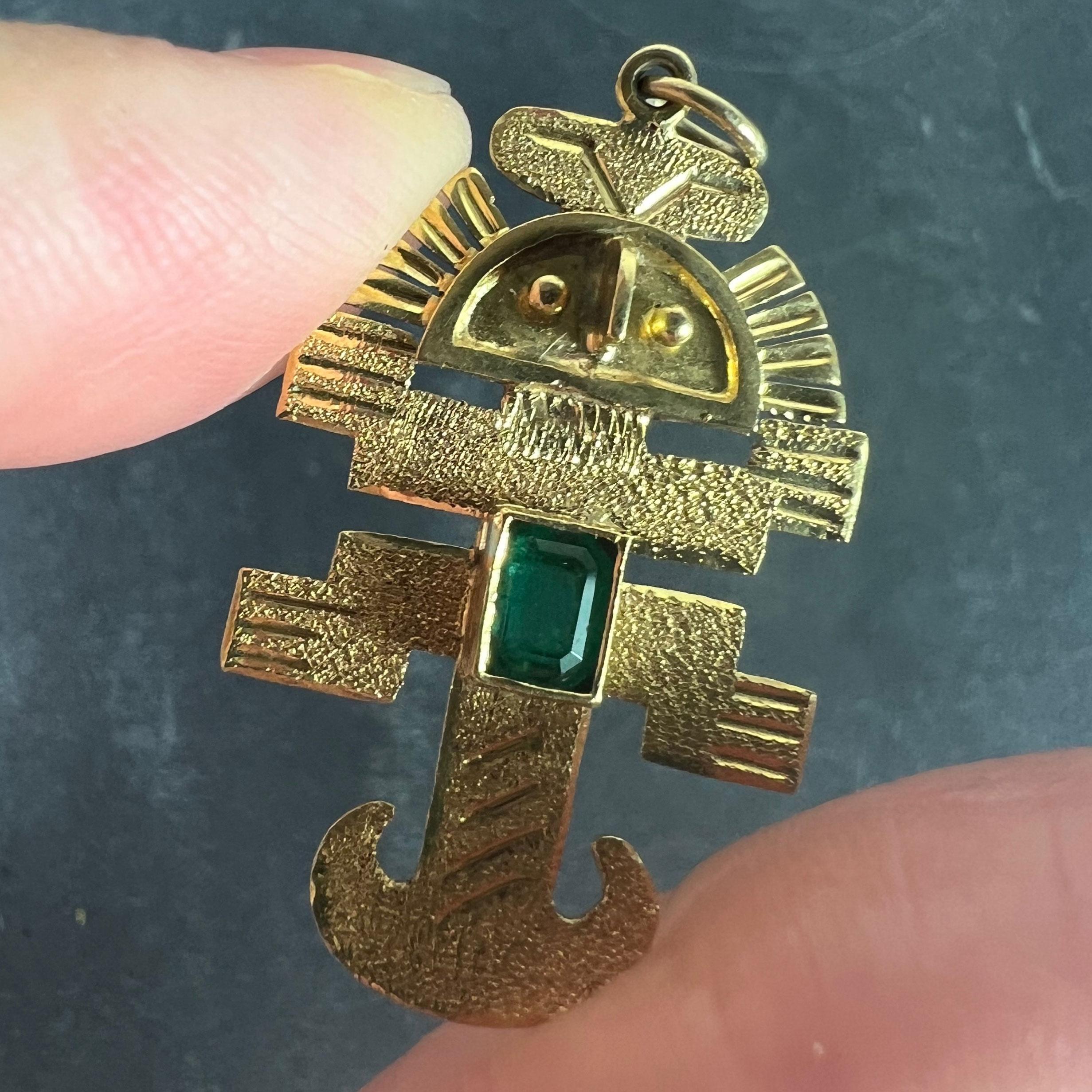 Vintage Aztec Inca God Icon 18K Yellow Gold Emerald Charm Pendant For Sale 4