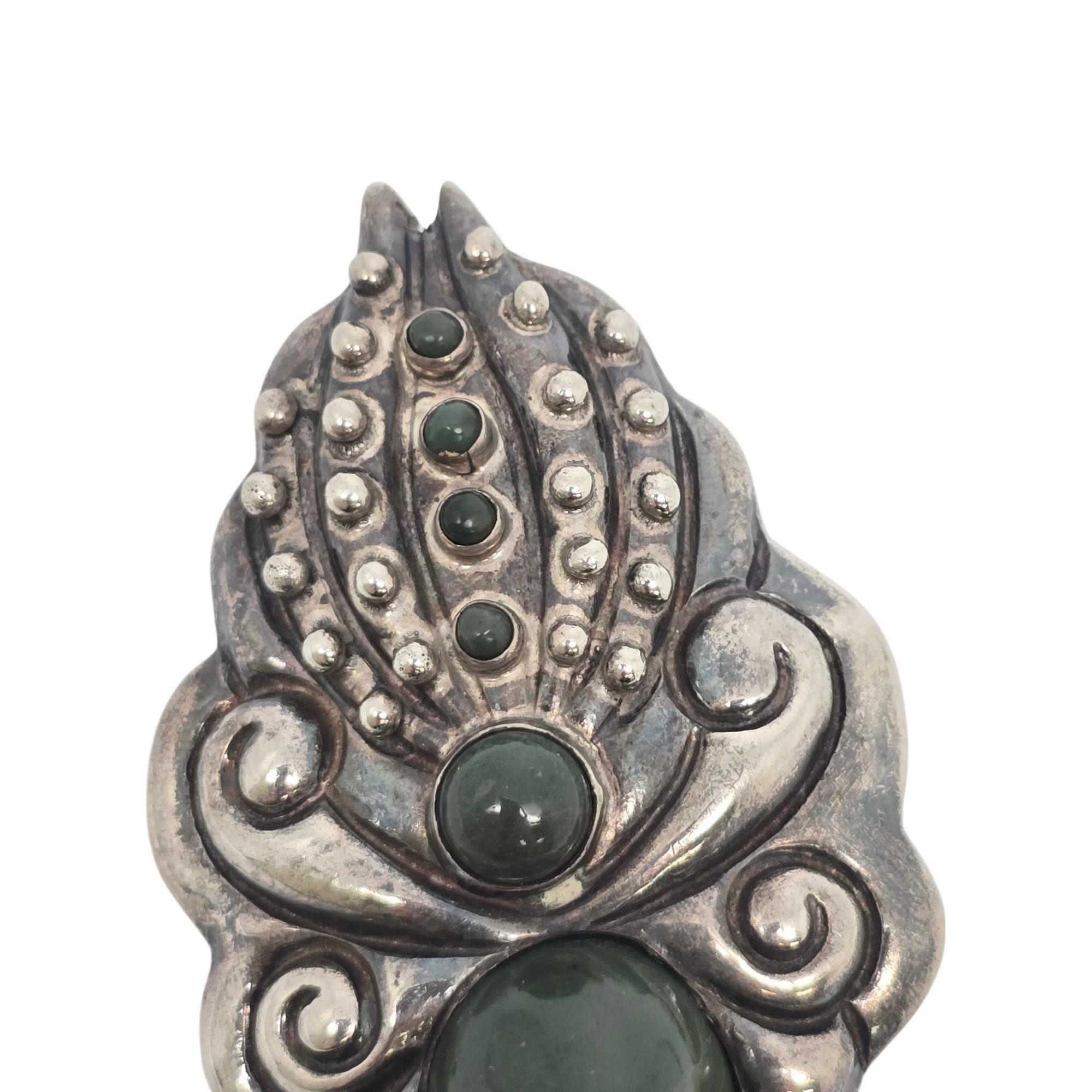 Women's Vintage Aztec Silver Carved Face with Headdress Pin/Brooch #19778 For Sale
