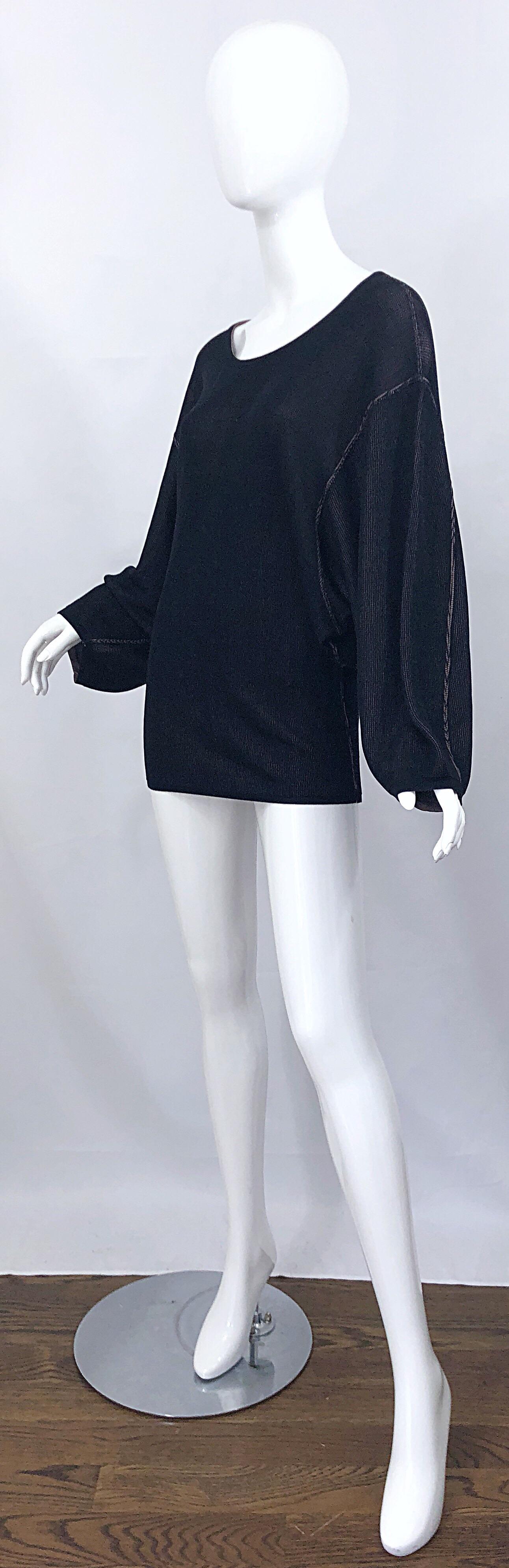 Noir Vintage Azzedine Alaia 1980s  Mini-pull robe tunique en viscose noire et chair (années 1980) en vente