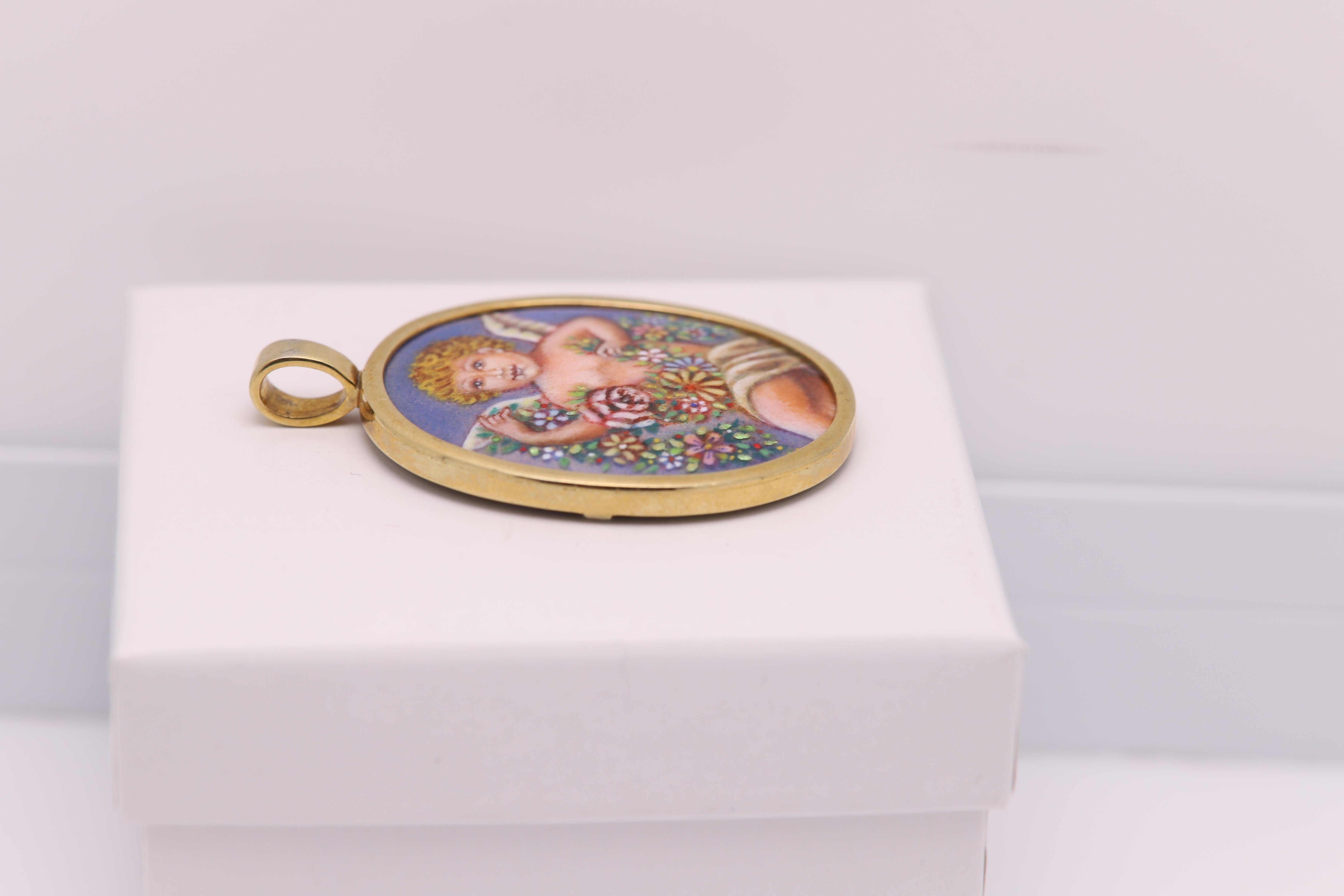 Vieux Bébé Ange Pendentif en argent sterling et émail 18 carats Art d'Espagne en vente 4