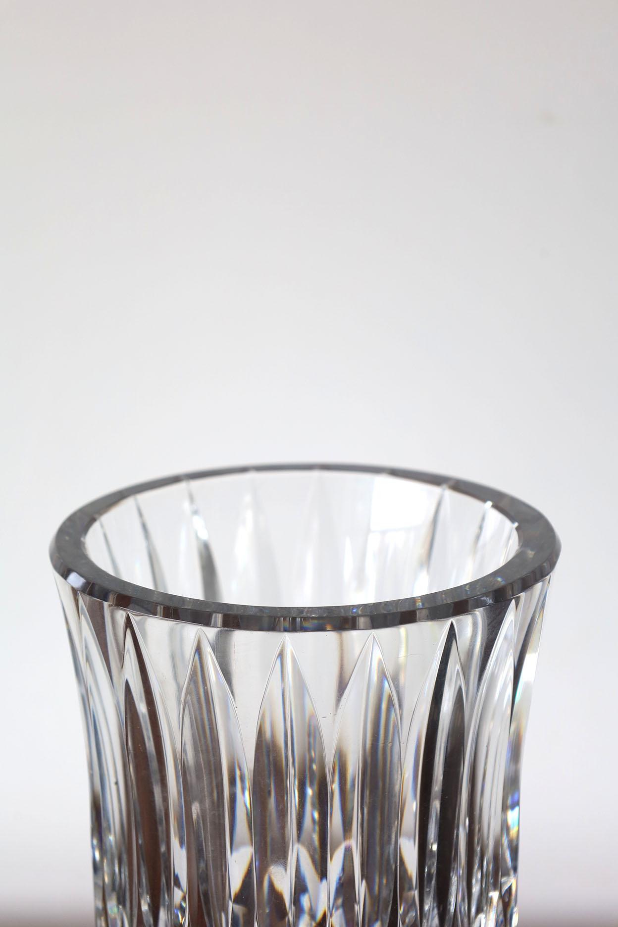 Gran florero vintage de cristal de Baccarat mediados del siglo XX