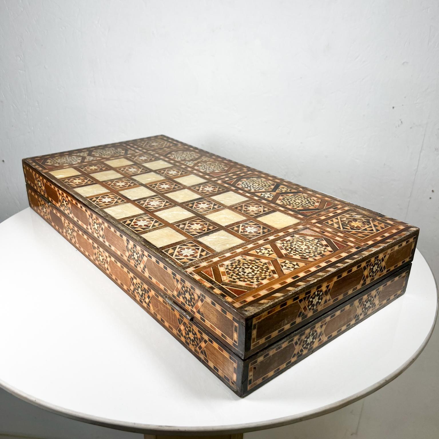 Mother-of-Pearl 1960s Middle Eastern Backgammon Game Board Chess Box  For Sale
