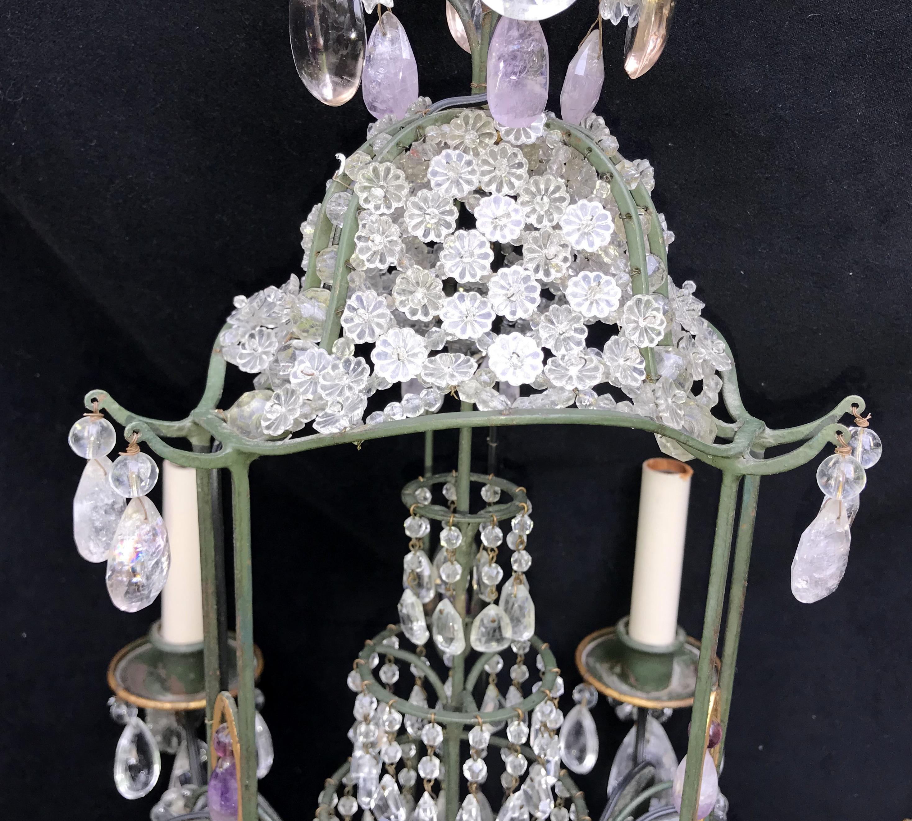 Vintage Baguès Petite Pagoda Rock Crystal Beaded Basket Green Gilt Chandelier For Sale 1