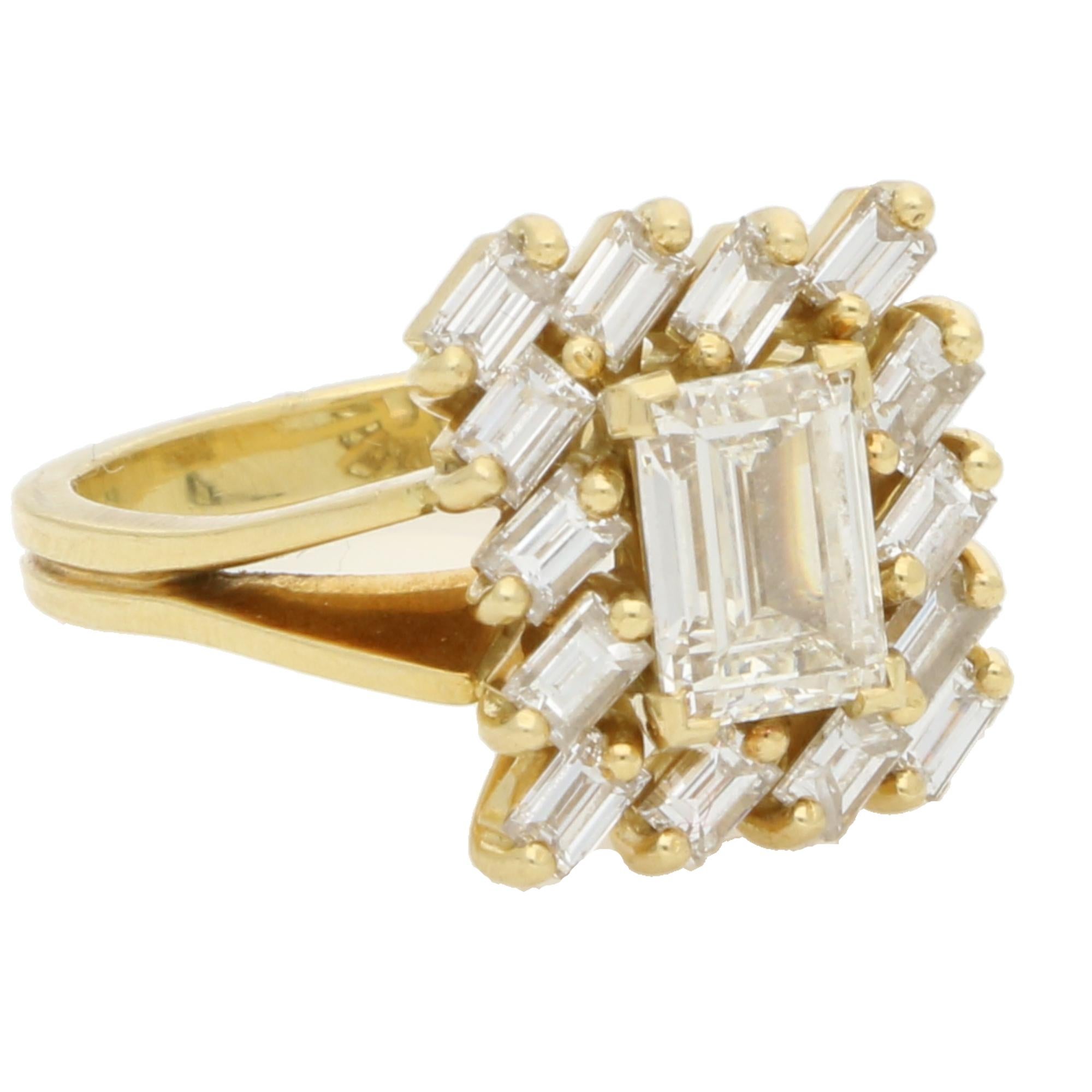 Vintage Baguette Cut Diamond Cluster Ring in 18k Yellow Gold For Sale 1