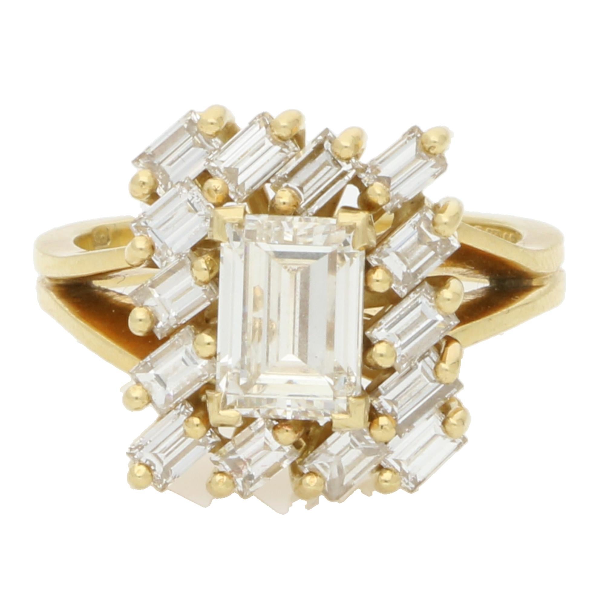 Vintage Baguette Cut Diamond Cluster Ring in 18k Yellow Gold For Sale 3