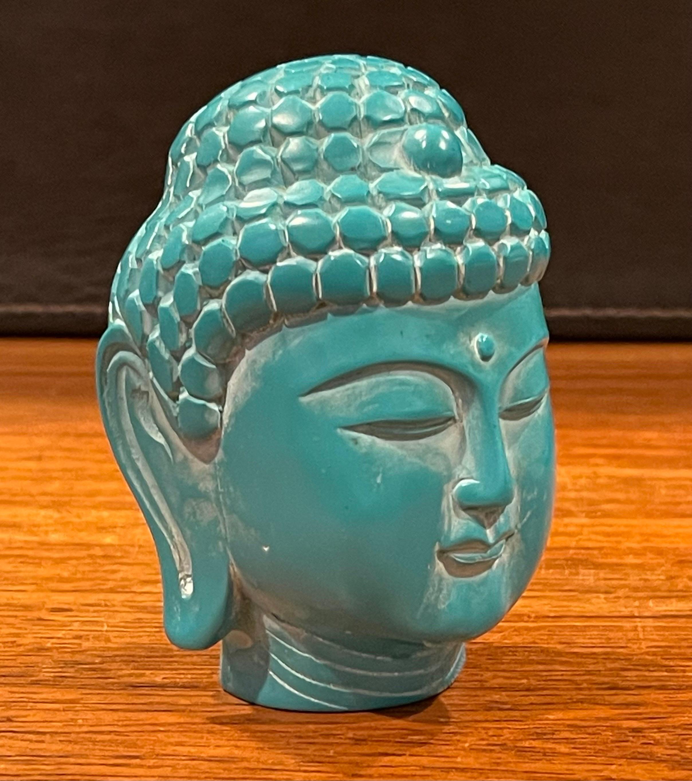 Tête de Bouddha vintage en bakélite sur socle en bois de rose en vente 3