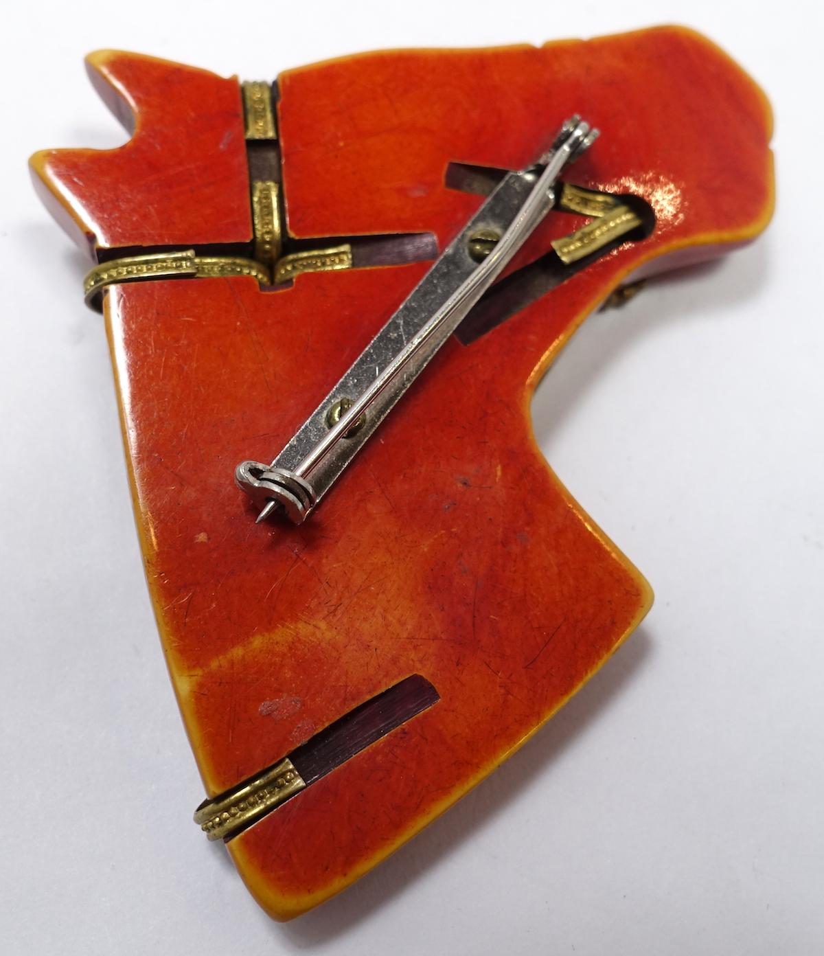 Vintage Bakelite Horse Brooch In Good Condition In New York, NY