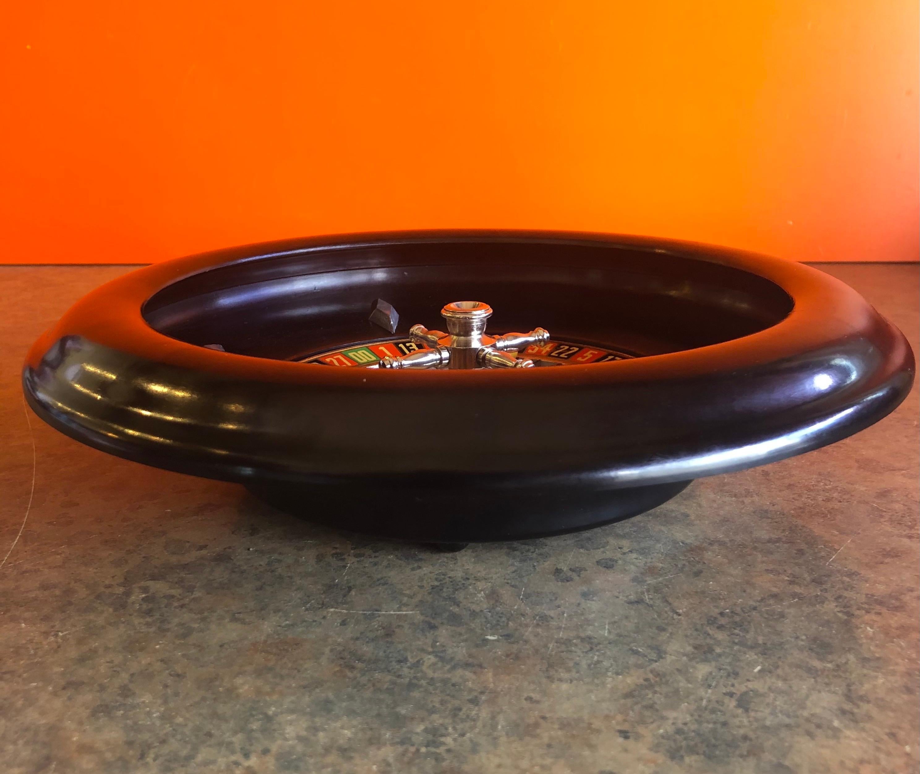 Vintage Roulette-Rad aus Bakelit von Rottgames im Zustand „Relativ gut“ in San Diego, CA
