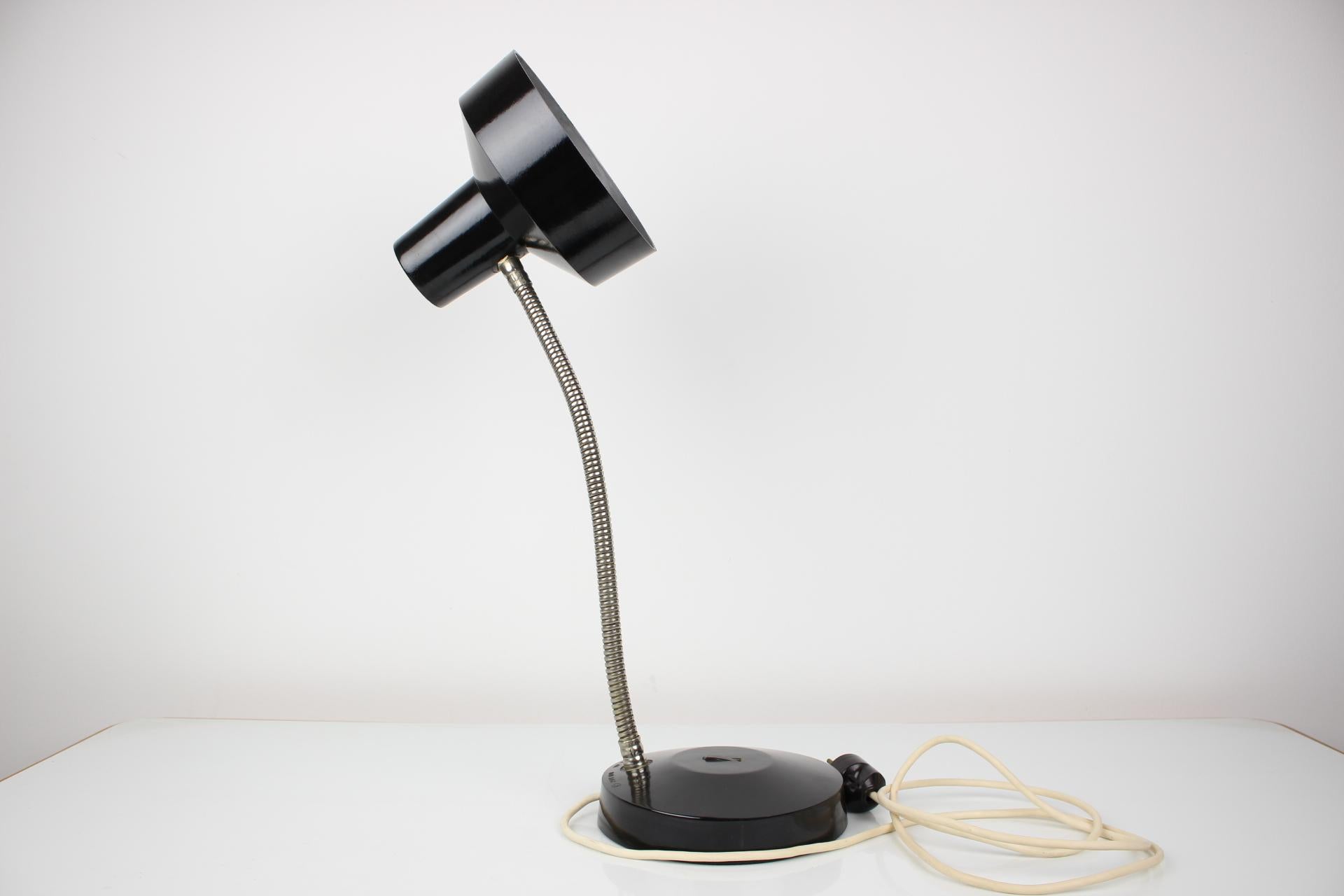 Milieu du XXe siècle Lampe de bureau vintage en bakélite, années 1950 en vente