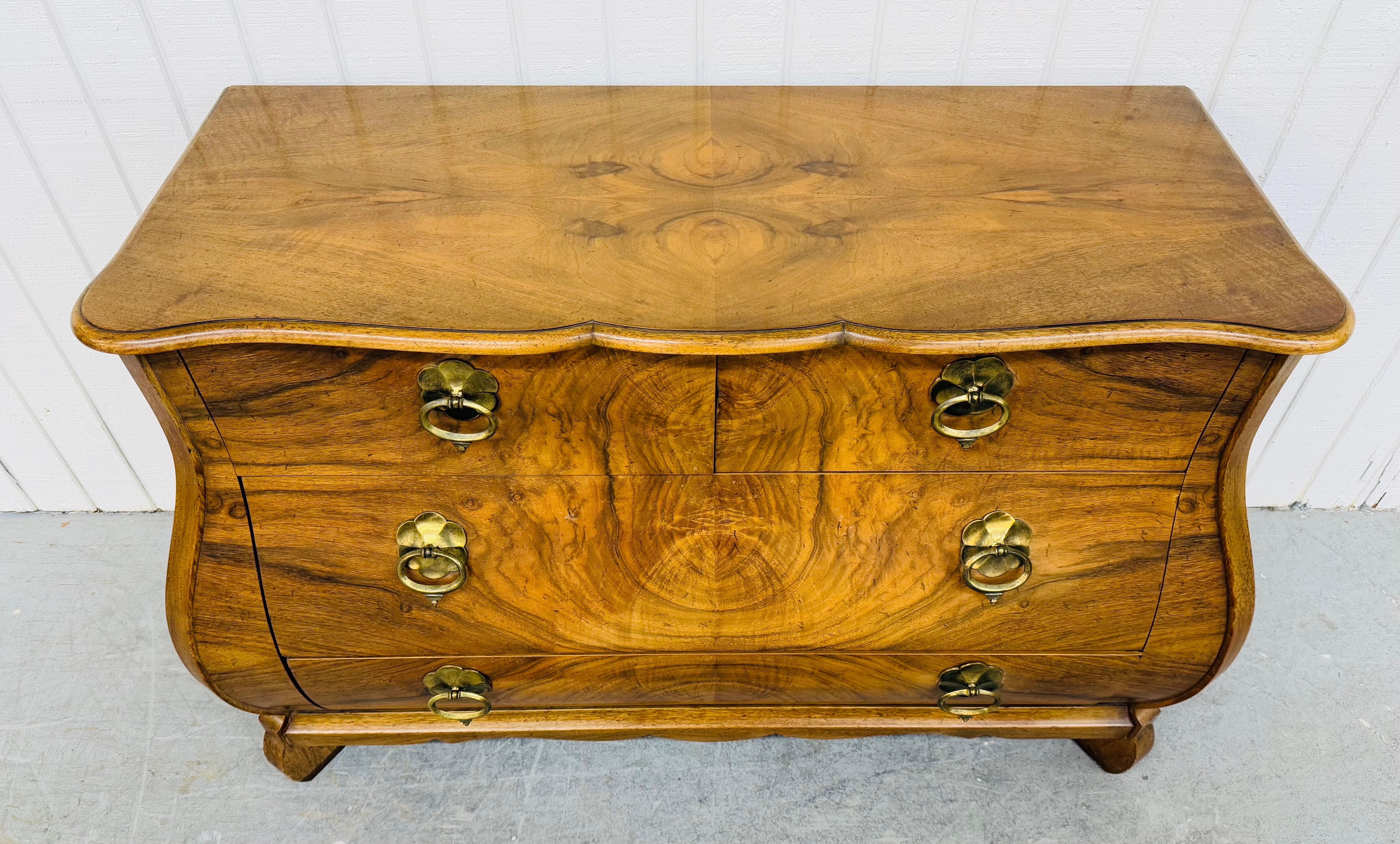 Commode Bombay in Wood Wood, vintage, di Baker In condizioni buone in vendita a Clarksboro, NJ