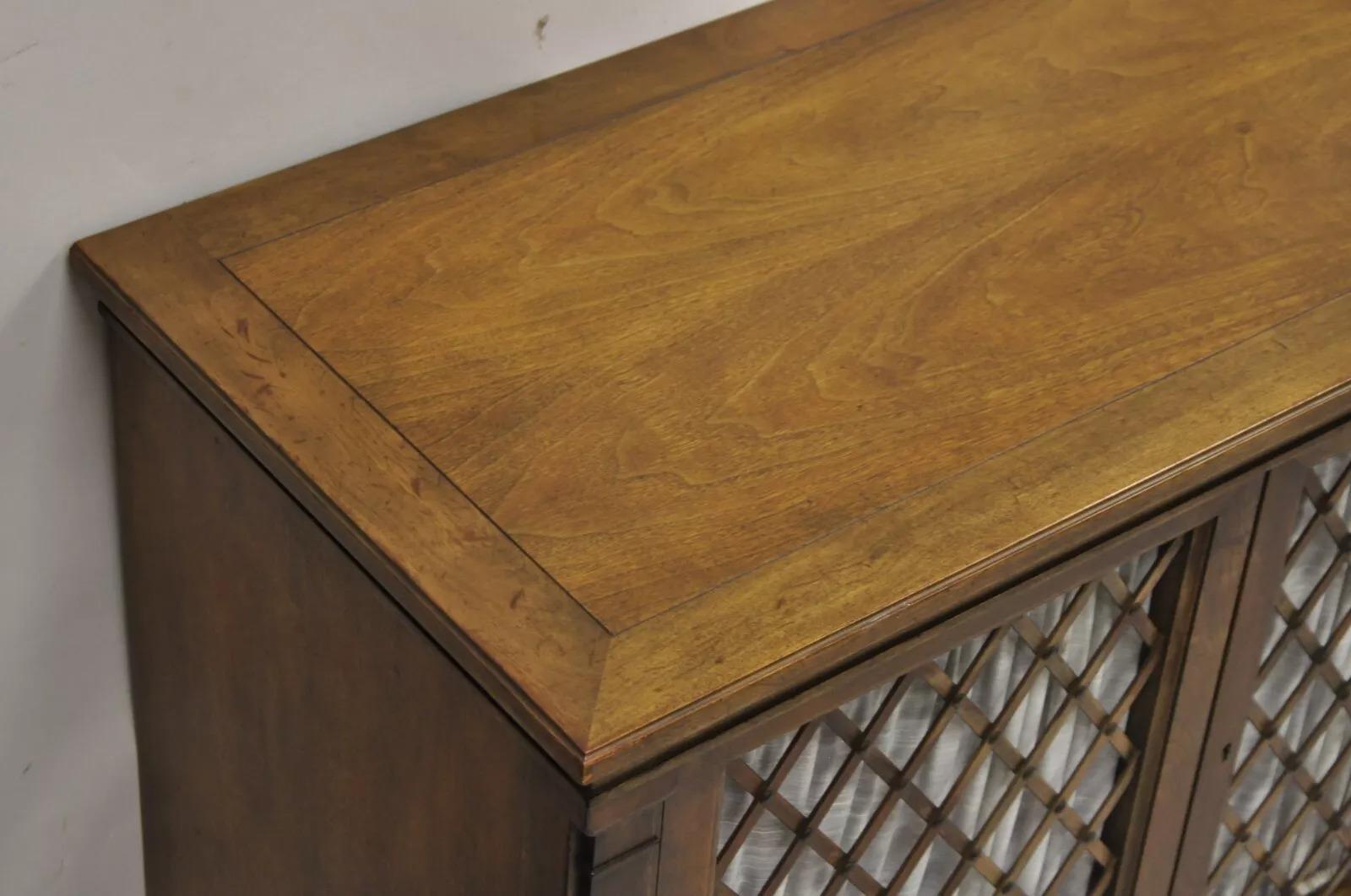 Credenza Buffet Sideboard Baker d'epoca in stile impero francese in ciliegio con ante a reticolo in vendita 5