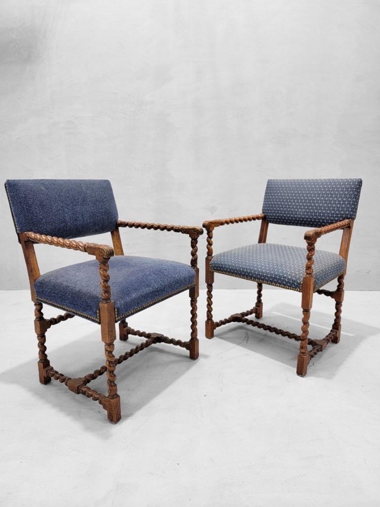 Baker Furniture Vintage-Esszimmerstühle aus englischer Eiche und Barley Twist, 6er-Set (Britisch) im Angebot