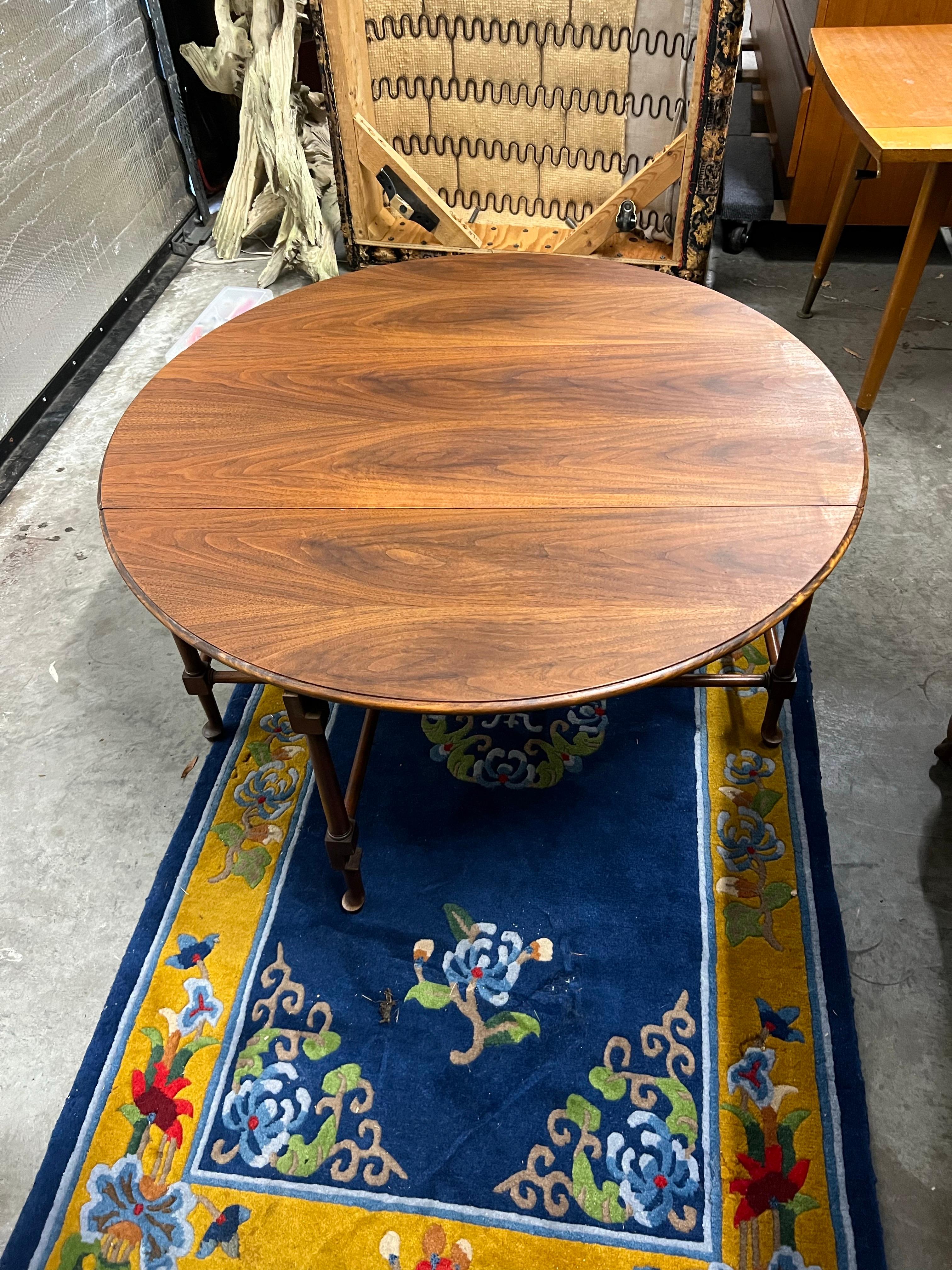 Vintage Baker Furniture Gate Leg Cocktail Table For Sale 4
