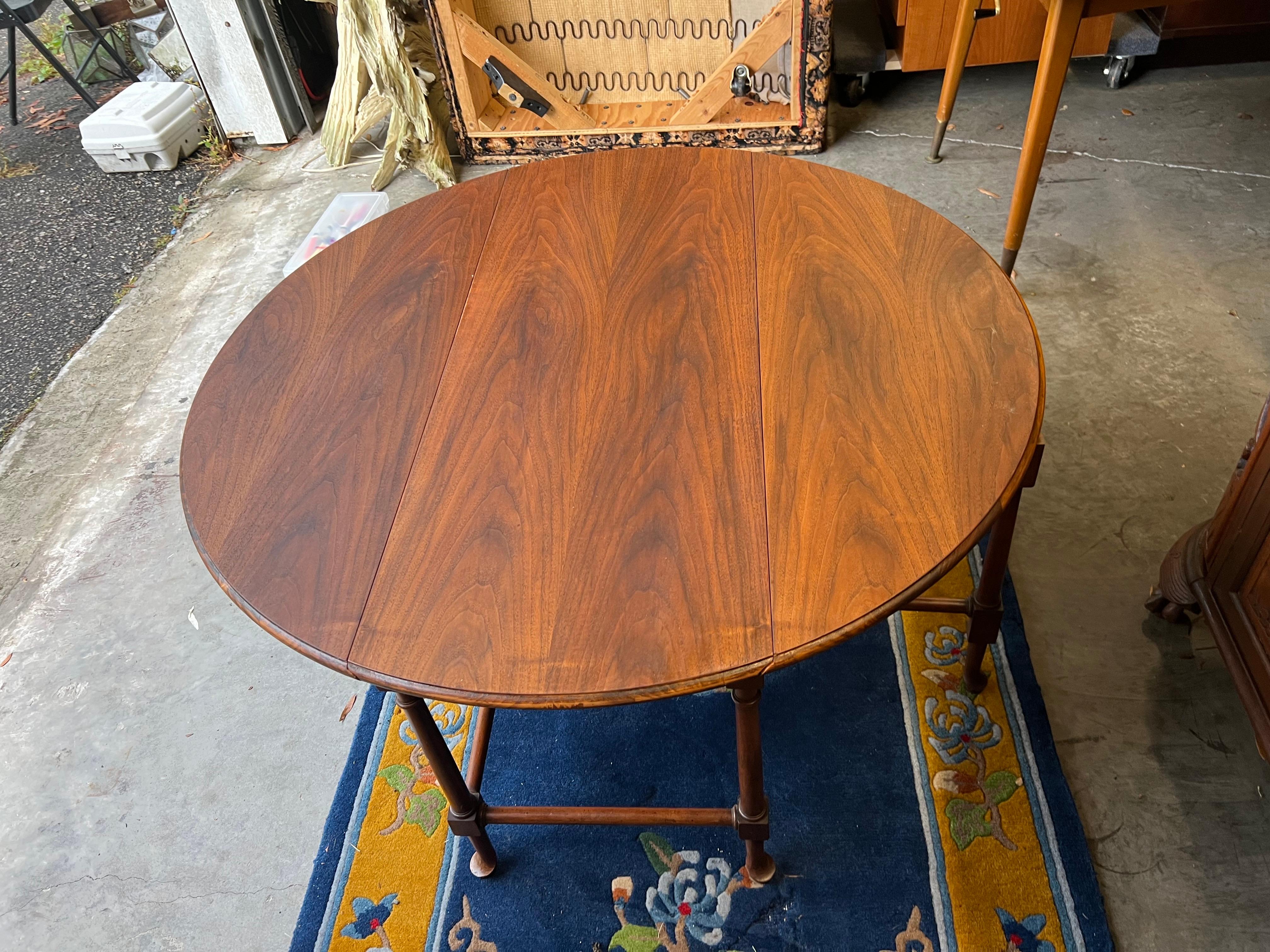 Vintage Baker Furniture Gate Leg Cocktail Table For Sale 5