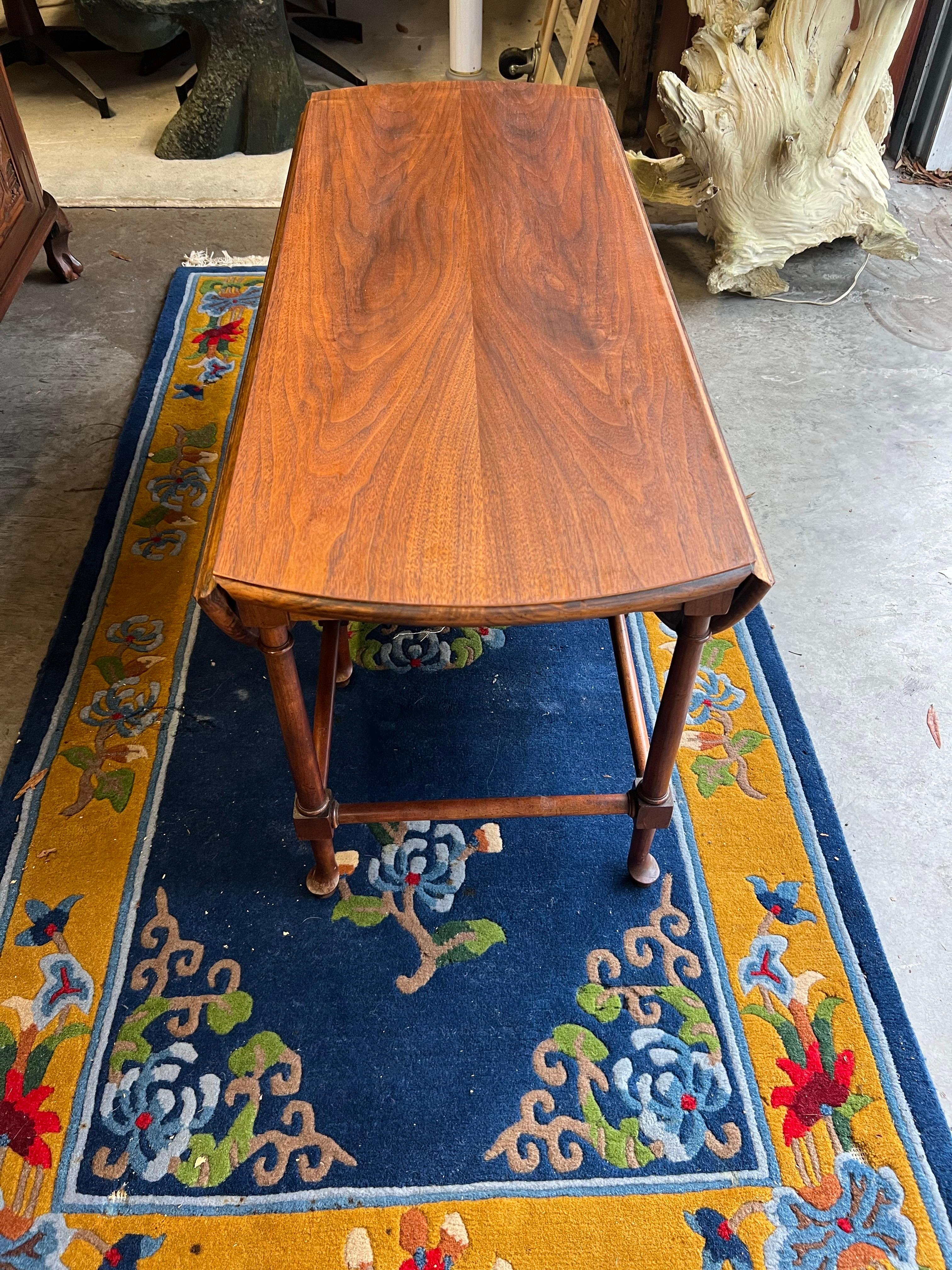 20th Century Vintage Baker Furniture Gate Leg Cocktail Table For Sale