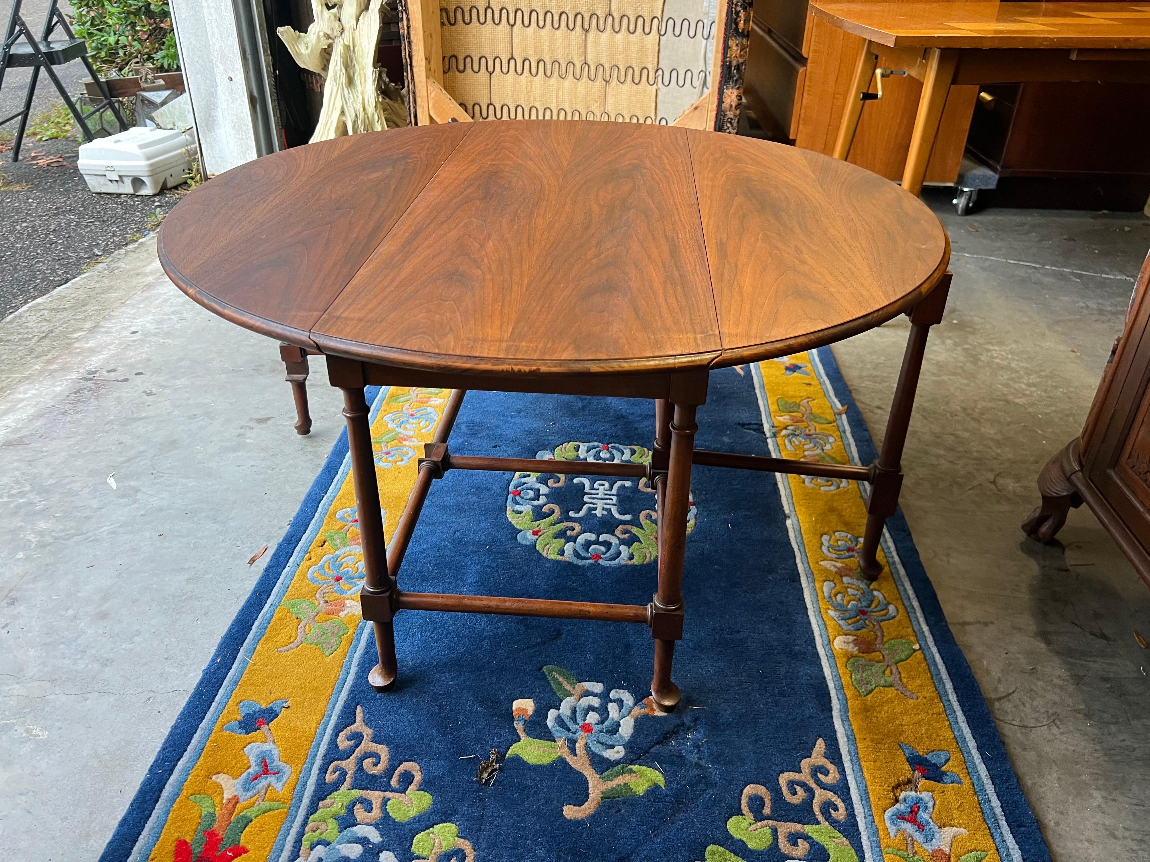 Vintage Baker Furniture Gate Leg Cocktail Table For Sale 2