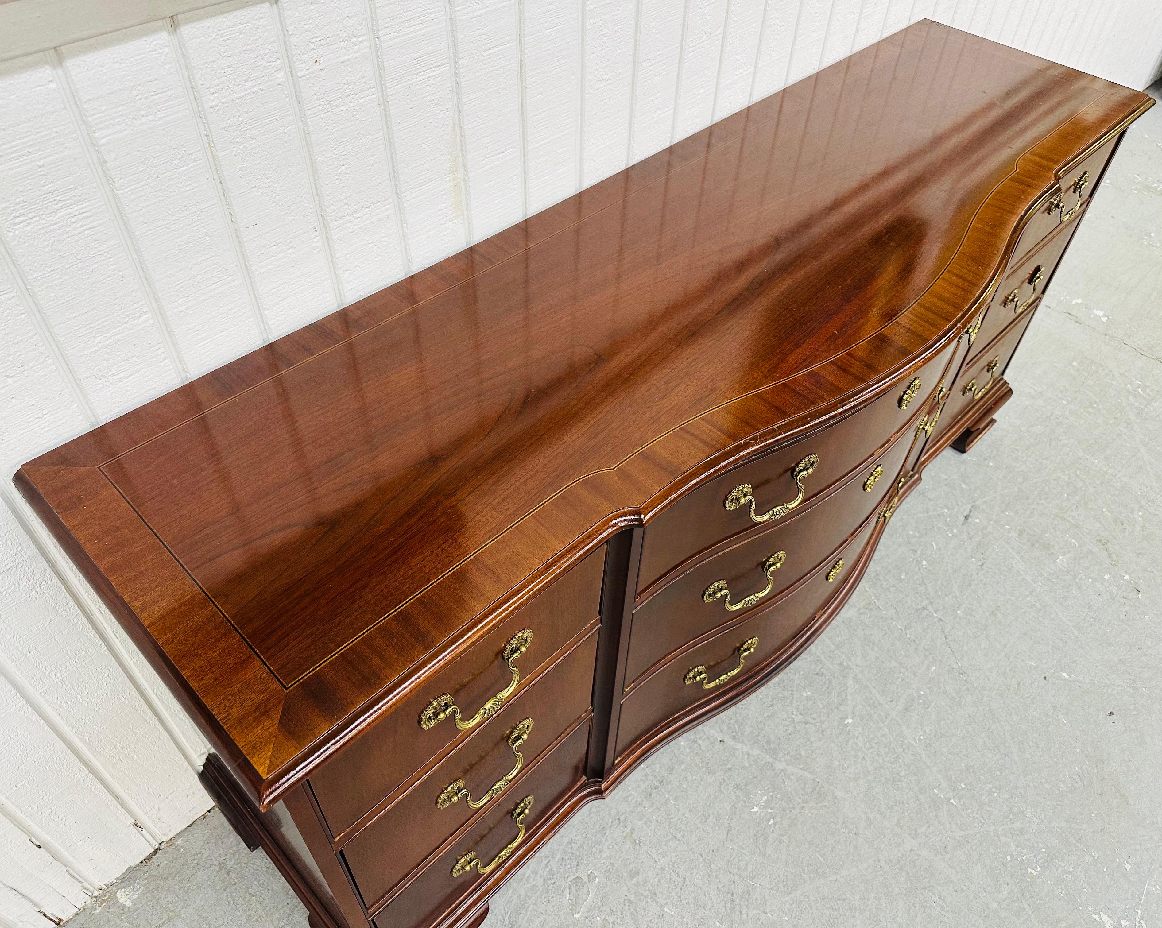 American Vintage Baker Furniture Mahogany 9-Drawer Dresser