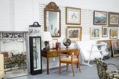 Specchio da parete con cornice in legno vintage Baker Furniture Traditional Mid Century Sculpted Wood