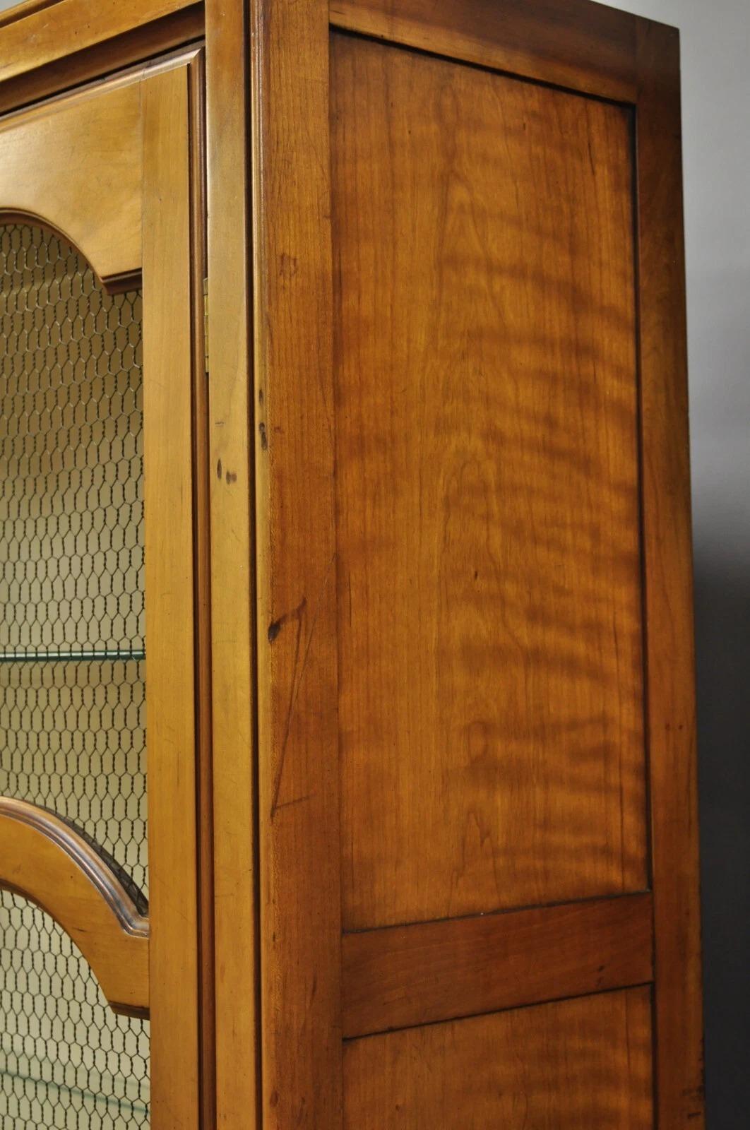 Vintage Baker Hollywood Regency Cherry Wood 2 Door Curio Cabinet Bookcase - Pair For Sale 11