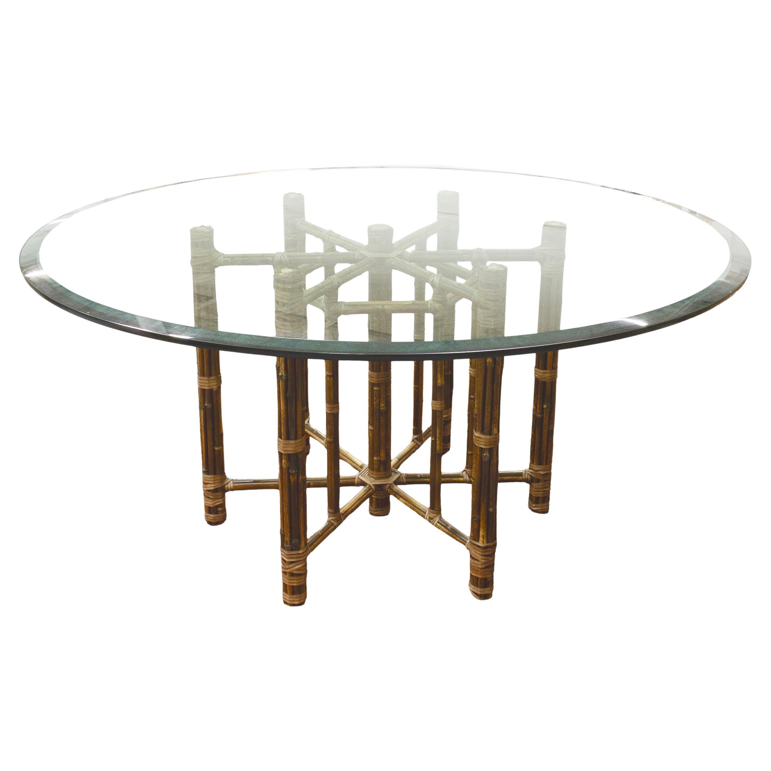 Table de salle à manger ronde Vintage Baker-Mcguire Furniture Organic Bamboo & Leather Base Round Dining Table en vente