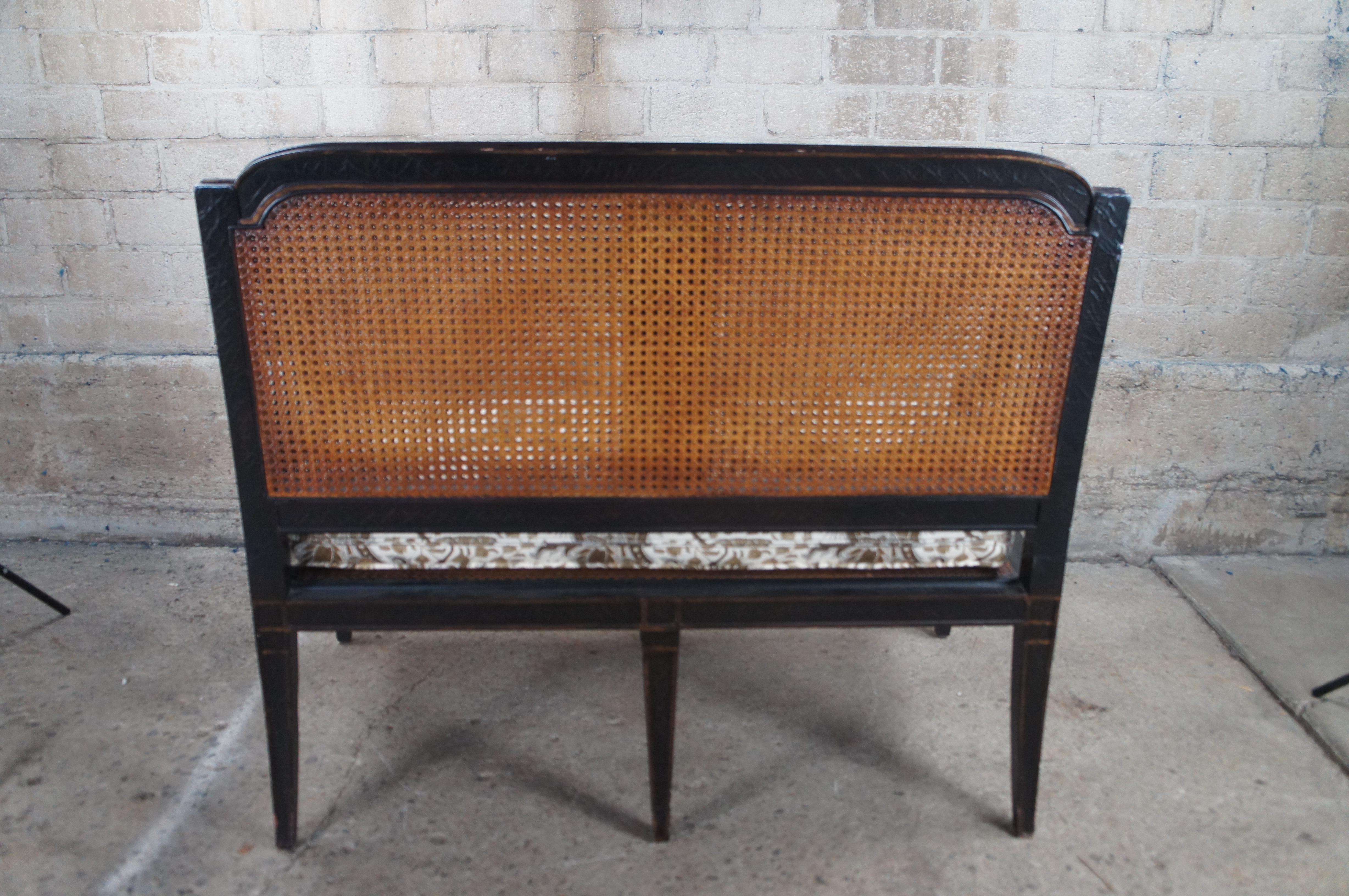 Vintage Baker Milling Road Chinoiserie lackiert & Caned Settee Loveseat Bench im Angebot 7