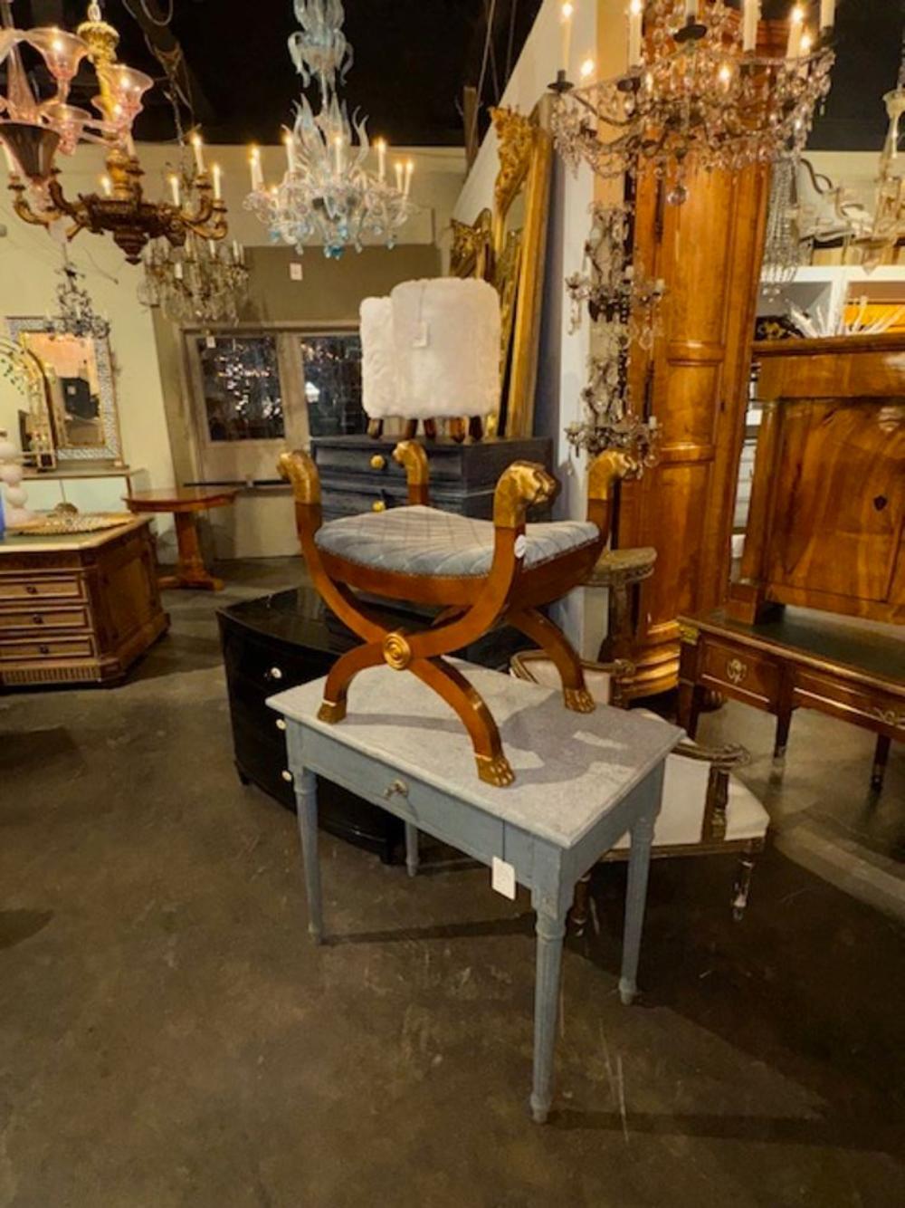 Banc néoclassique vintage Baker en vente 2