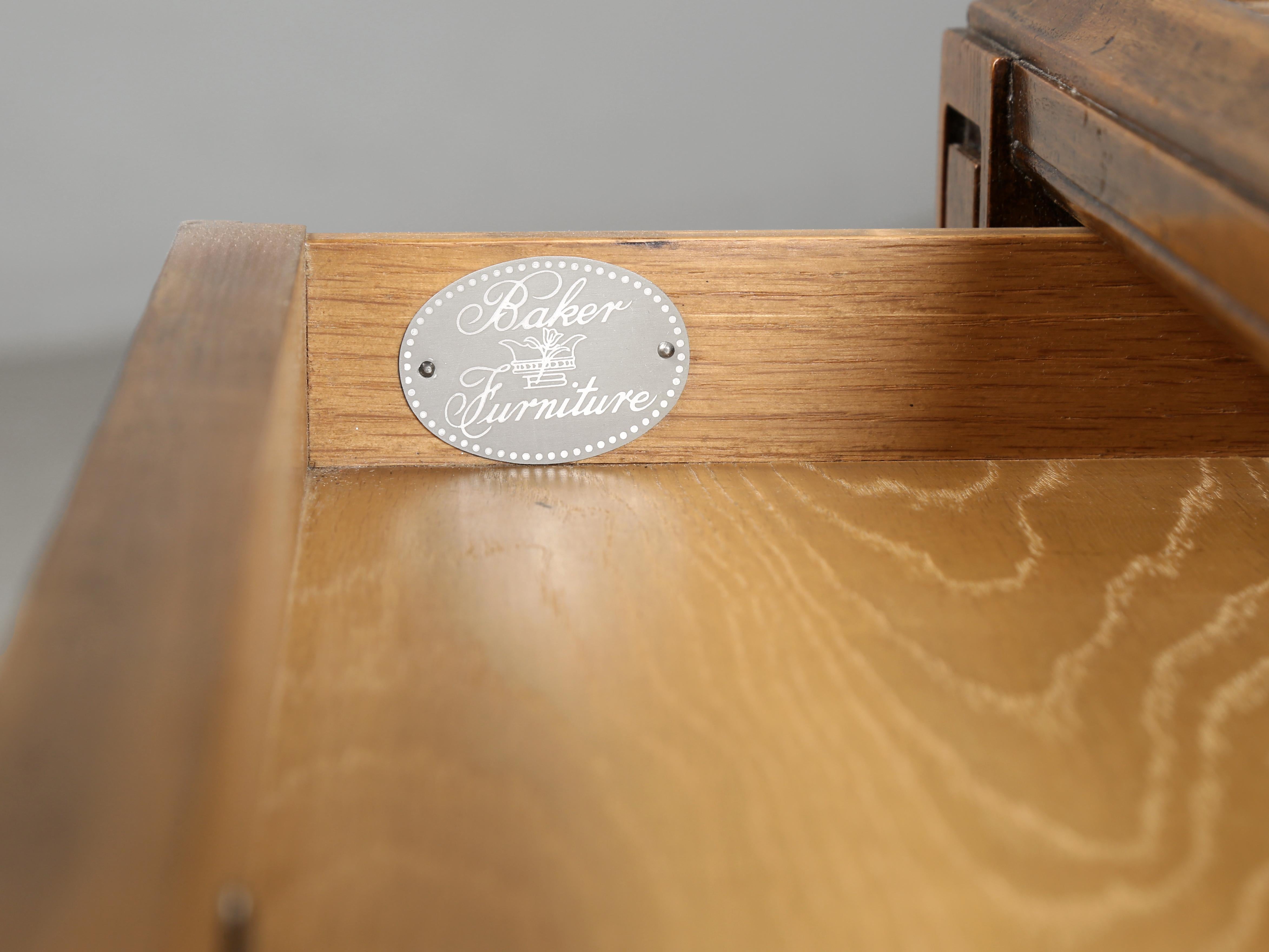 Fine XX secolo Tavolino a due piani o tavolino vintage Baker Oak Barley Twist degli anni '70 in vendita