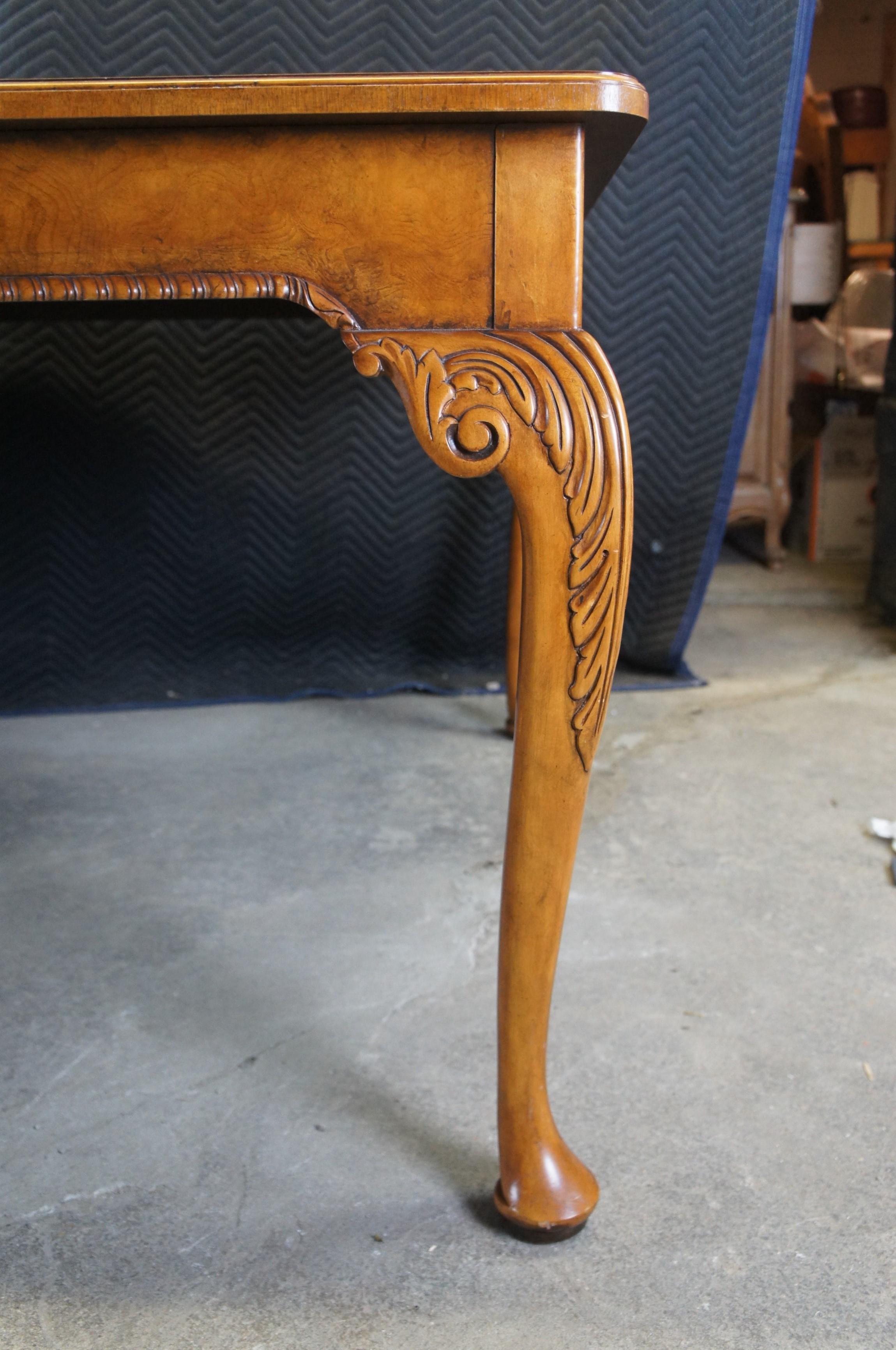 Vintage Baker Stately Homes Chippendale Style Burled Walnut Dining Table In Good Condition For Sale In Dayton, OH