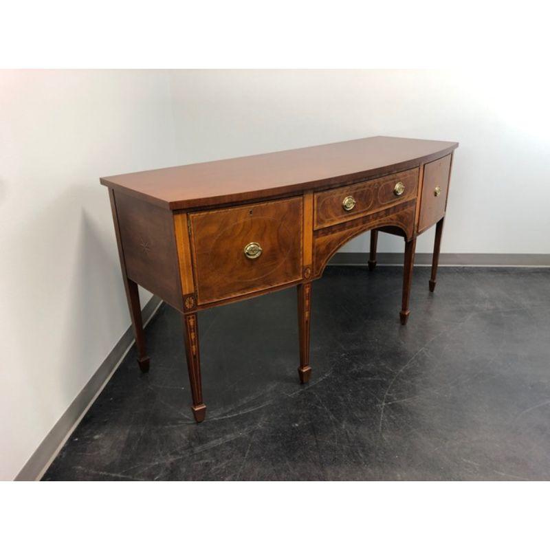 BAKER Williamsburg 8930 Mahogany Hepplewhite Classical Inlay Sideboard  In Good Condition In Charlotte, NC