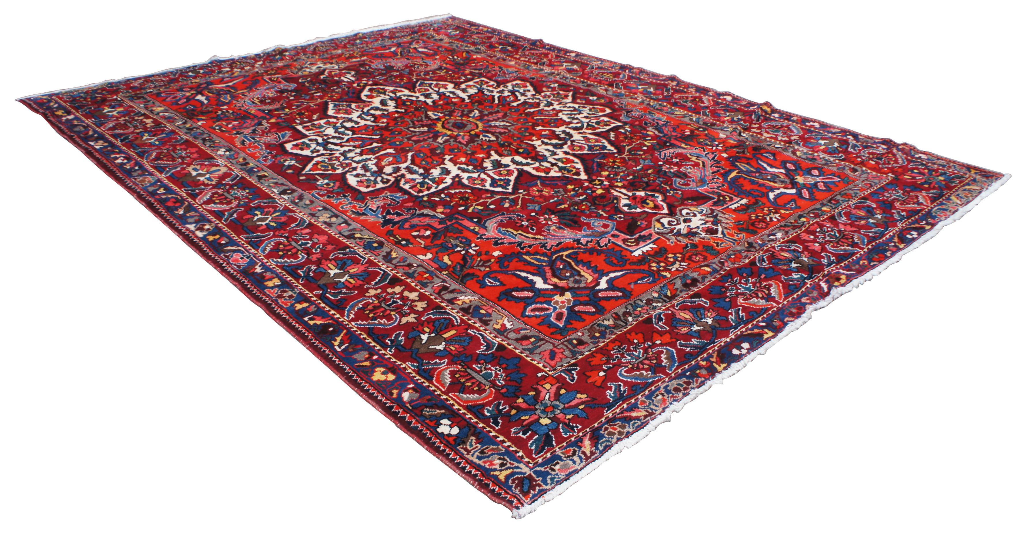 Bakhtiar Isfahan 100% Wolle Floral All-Over Medaillon Teppich Teppich, Vintage im Zustand „Relativ gut“ im Angebot in Dayton, OH