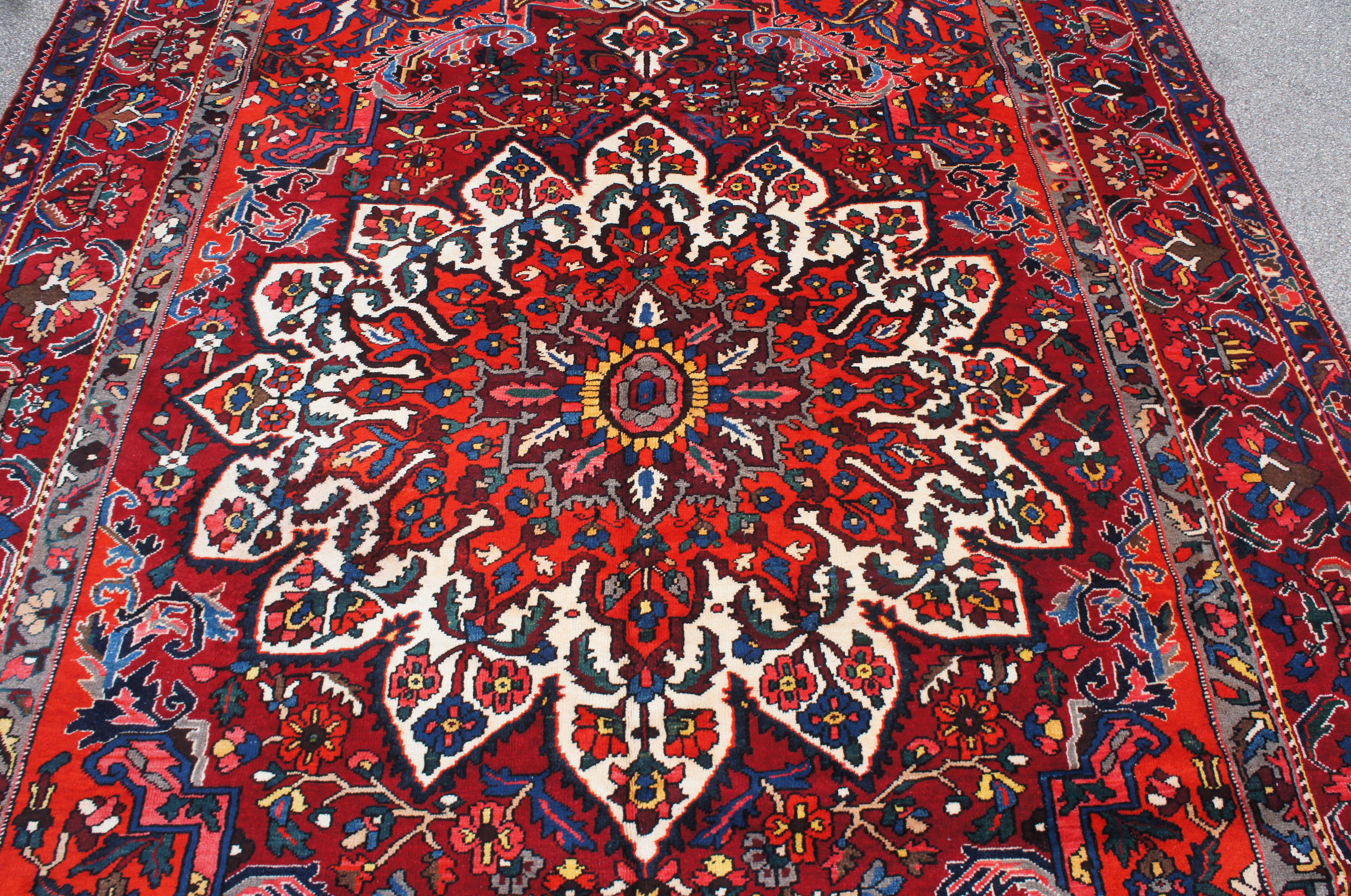 20th Century Vintage Bakhtiar Isfahan 100% Wool Floral All-Over Medallion Area Rug Carpet For Sale