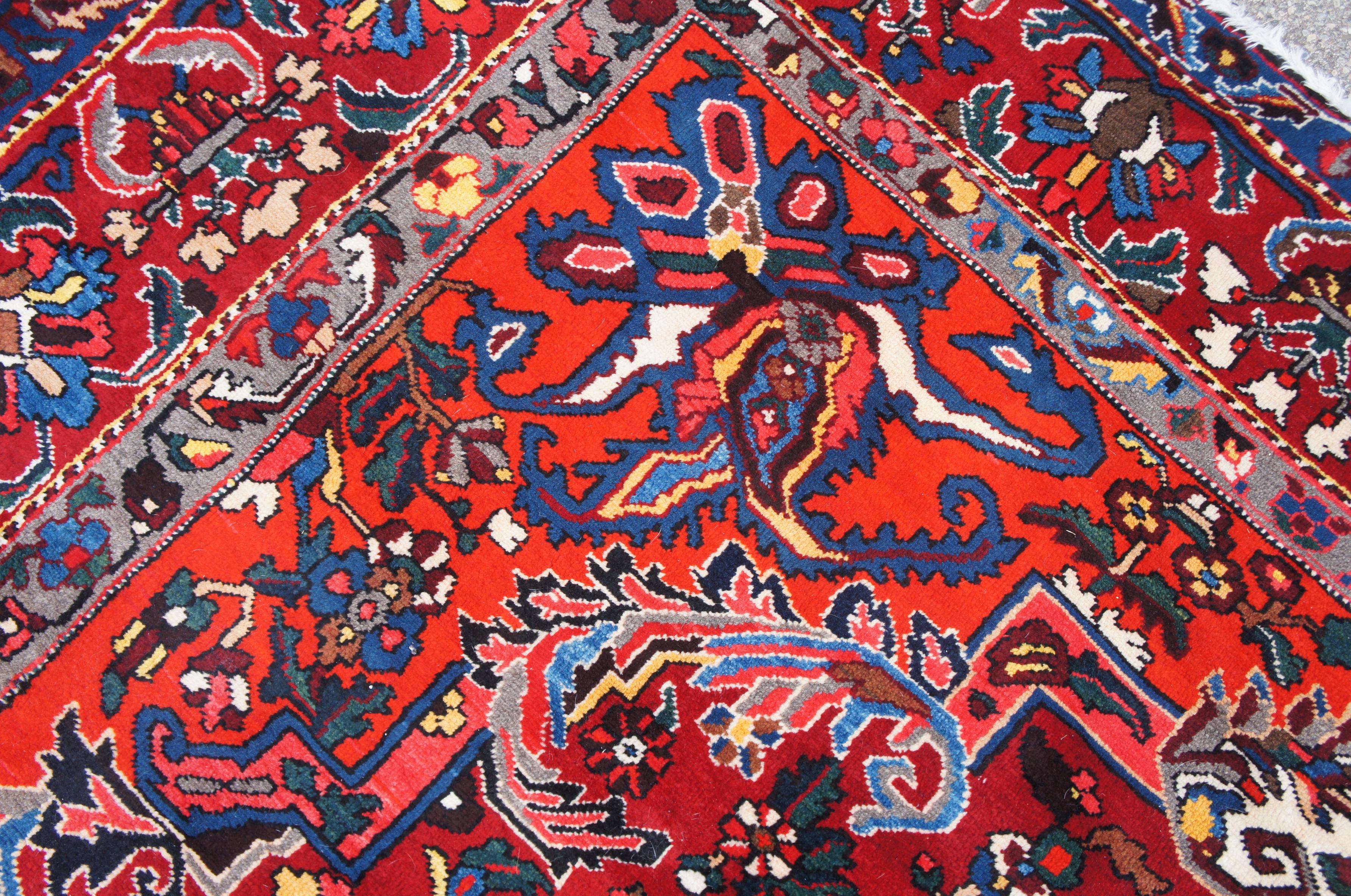 Vintage Bakhtiar Isfahan 100% Wool Floral All-Over Medallion Area Rug Carpet For Sale 2