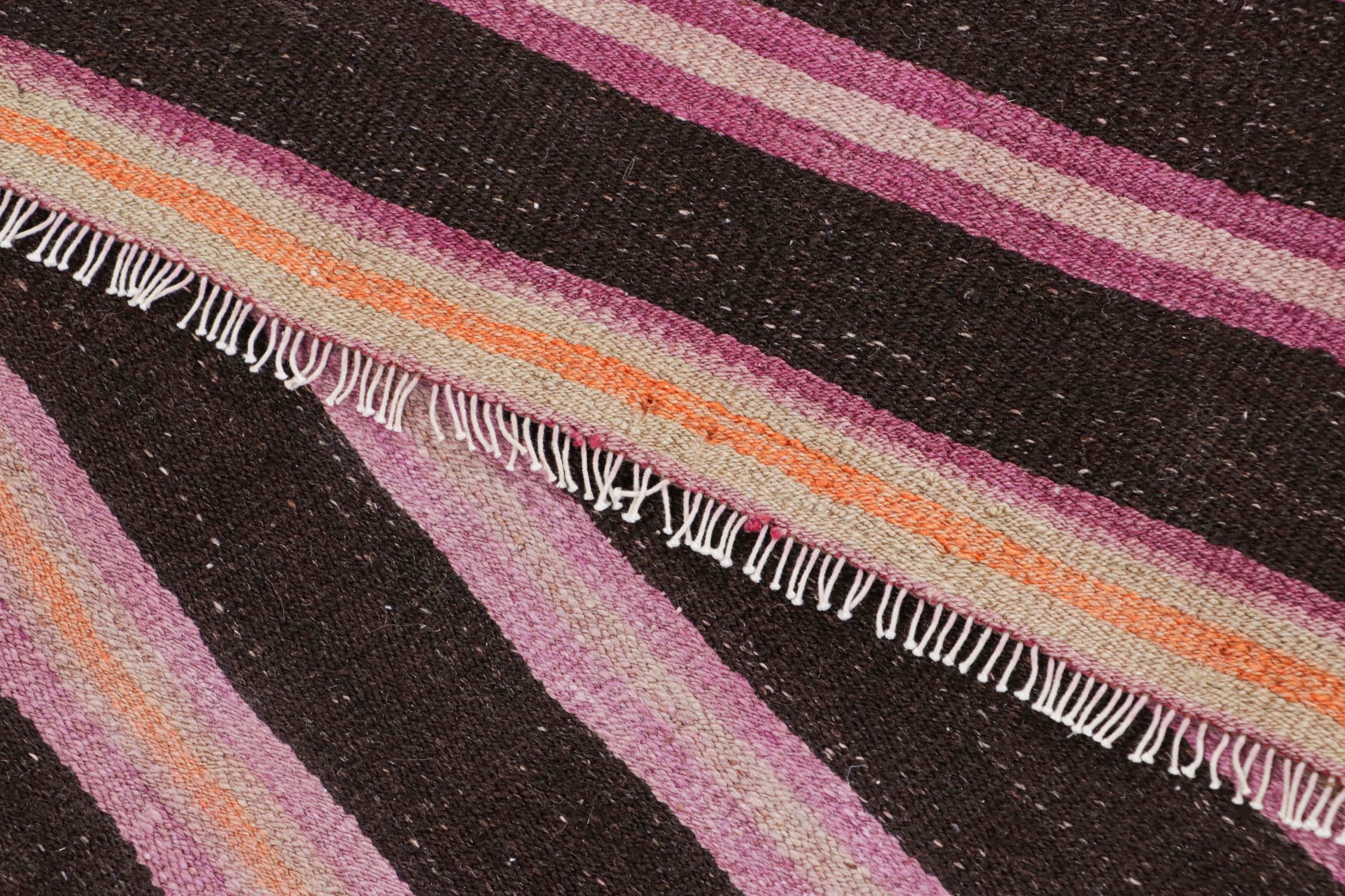 Vintage Bakhtiari Persisch Kilim, Rosa und Lila Geometrische Streifen - Rug & Kilim (Wolle) im Angebot