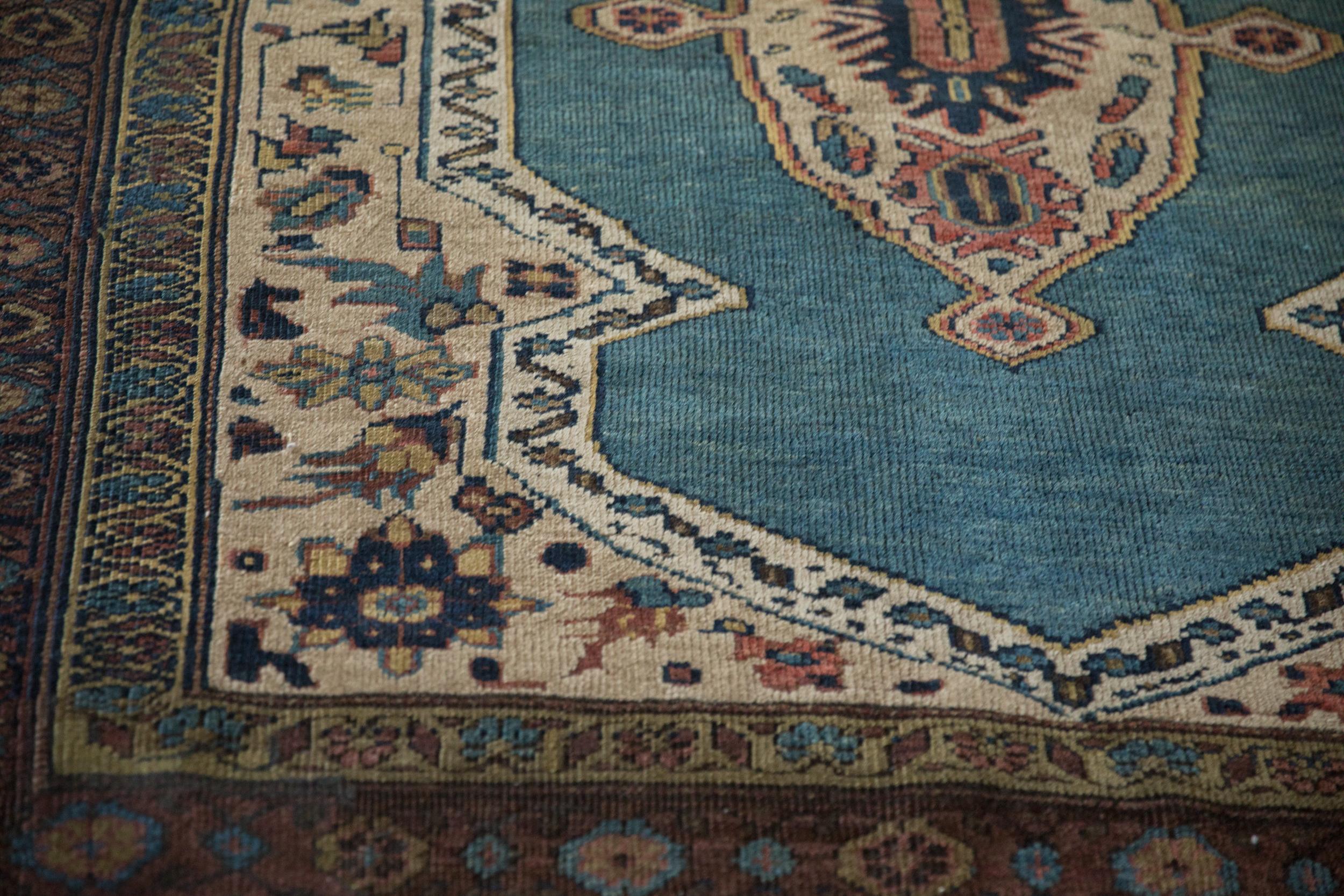 Vintage Bakshaish Quadratischer Teppich im Angebot 1