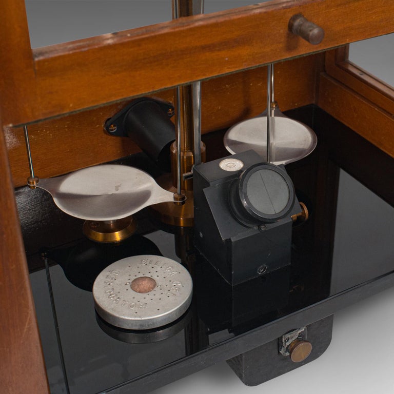 Vintage Balance, English, Mahogany, Scientific Scales, Stanton Instruments, 1960 For Sale 3