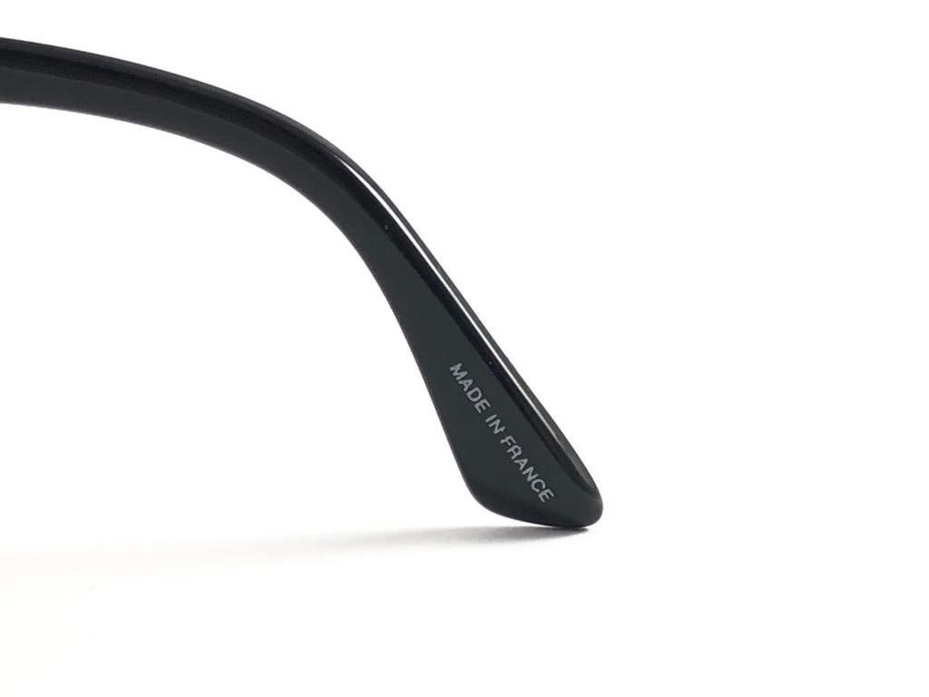 Vintage Balenciaga 2057 Schwarz-goldene Vintage-Sonnenbrille 1980er Jahre, hergestellt in Frankreich im Angebot 1