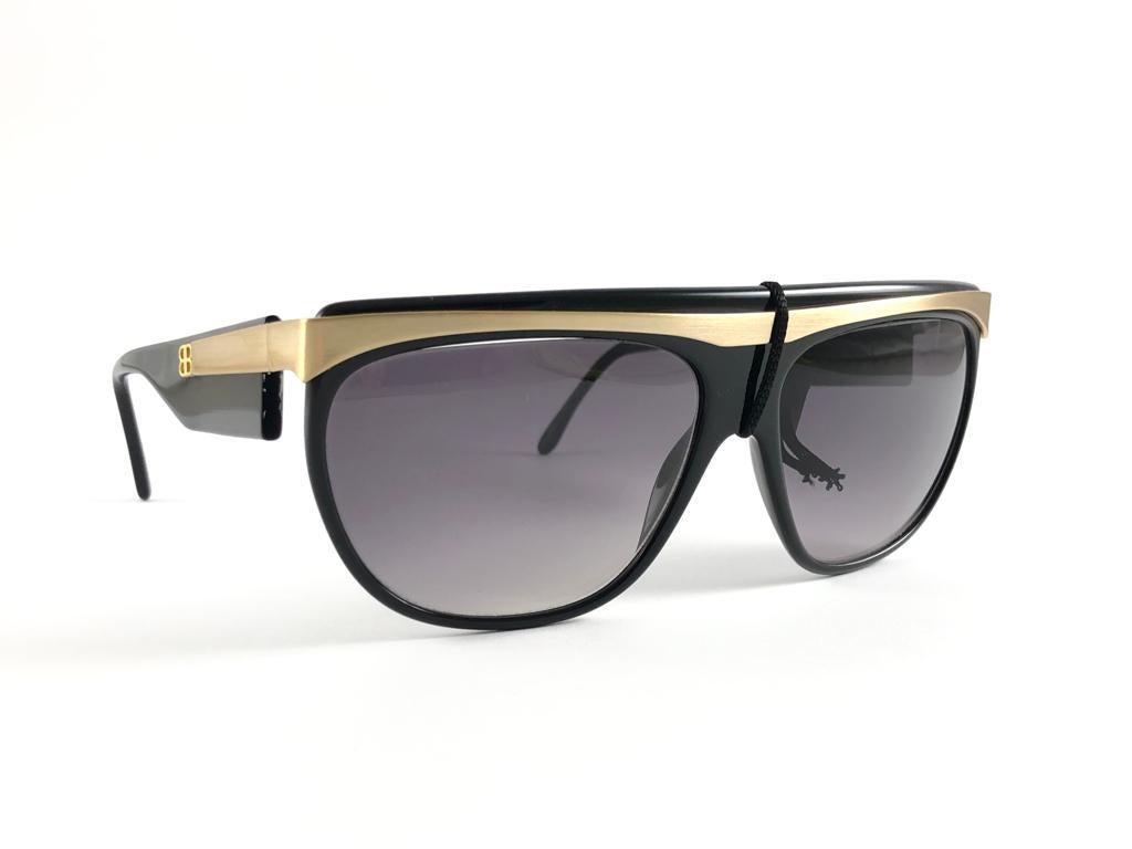 Gray Vintage Balenciaga 2404 Sleek Black & Gold 1980's Sunglasses Made in France