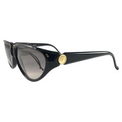 Vintage Balenciaga BB203 Sleek Black Cat Eye 1980's Sunglasses Made in France